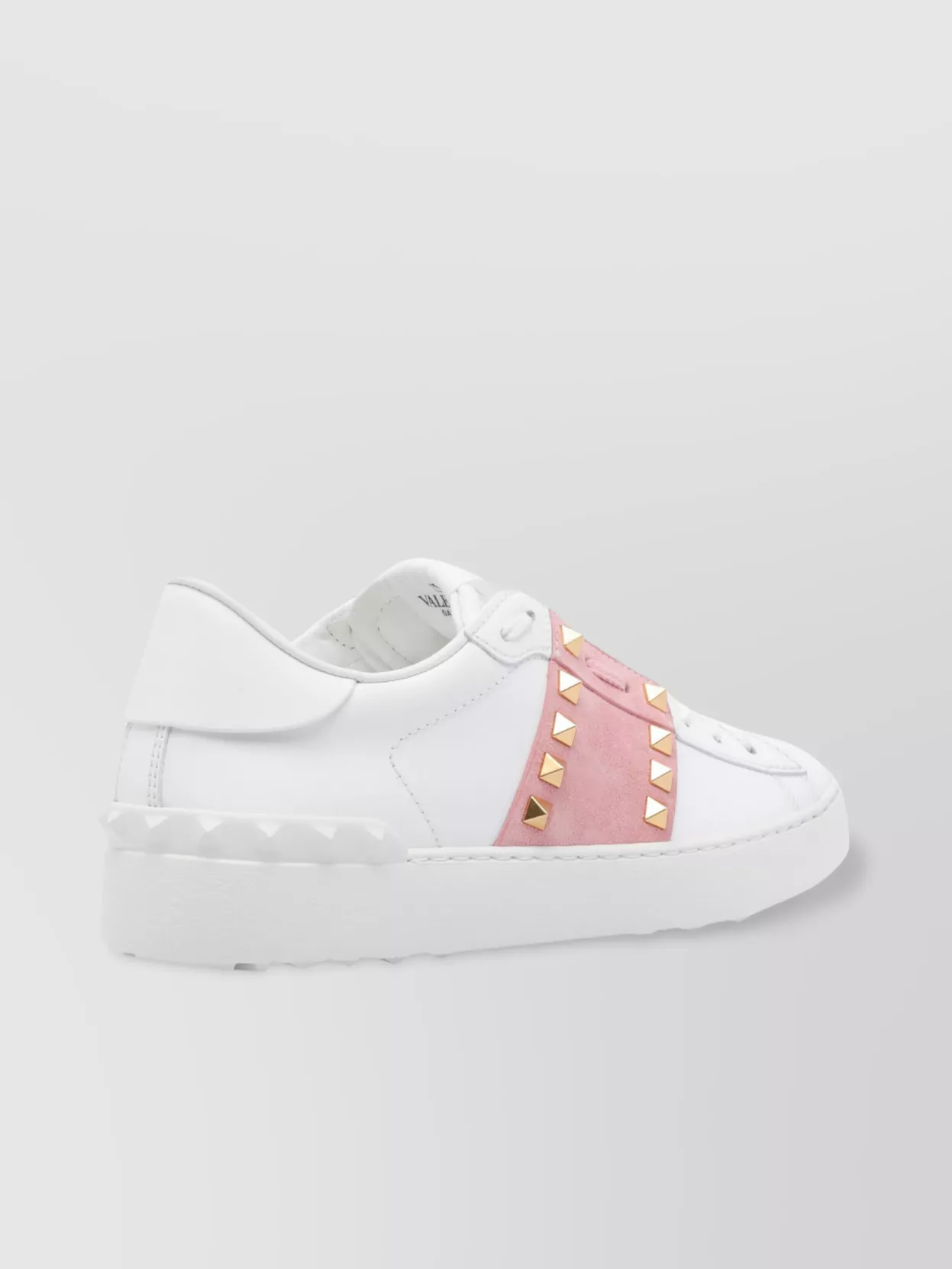 Valentino Garavani Low Top Sneakers Studded Detail