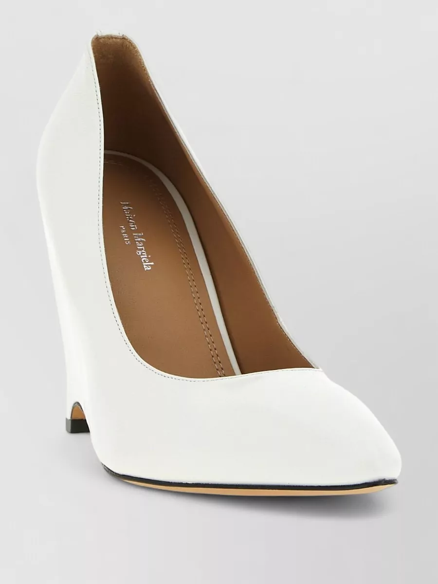 Maison Margiela Leather Tapered-Toe Pumps