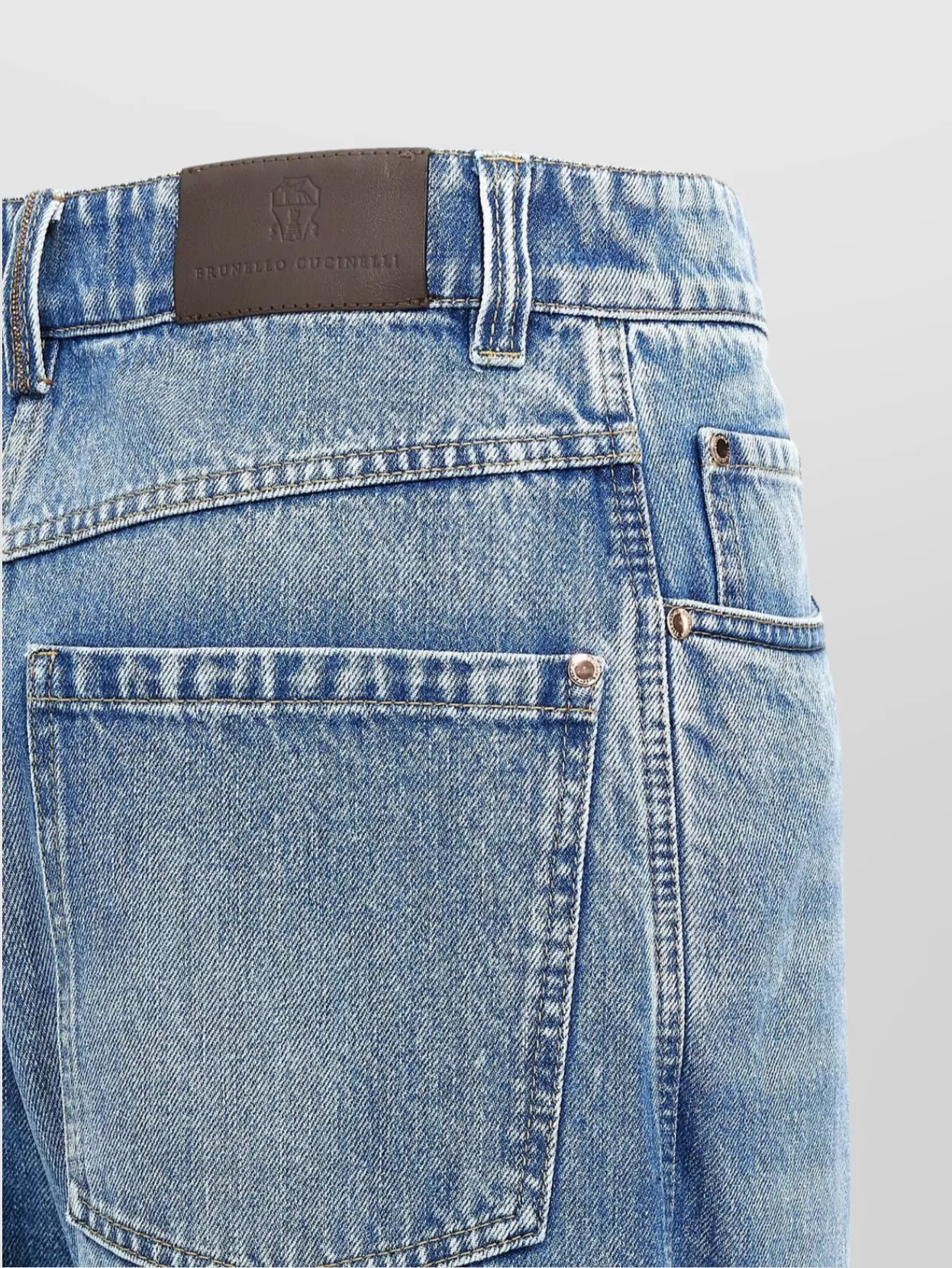 【関税込み】BRUNELLO CUCINELLI KNEE DETAIL JEANS Brunello cucinelli Knee detail jeans available on julian