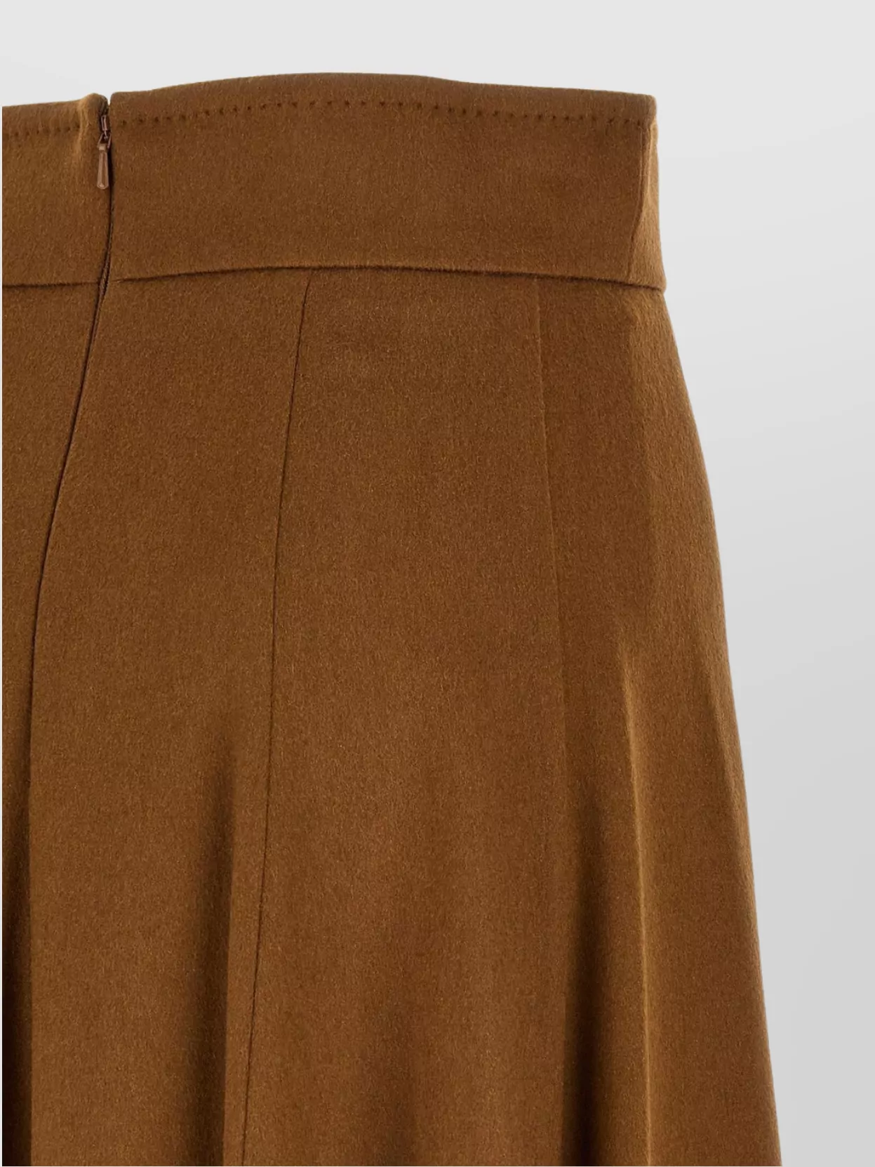 Max Mara High-Waisted Pleated Midi Skirt Design