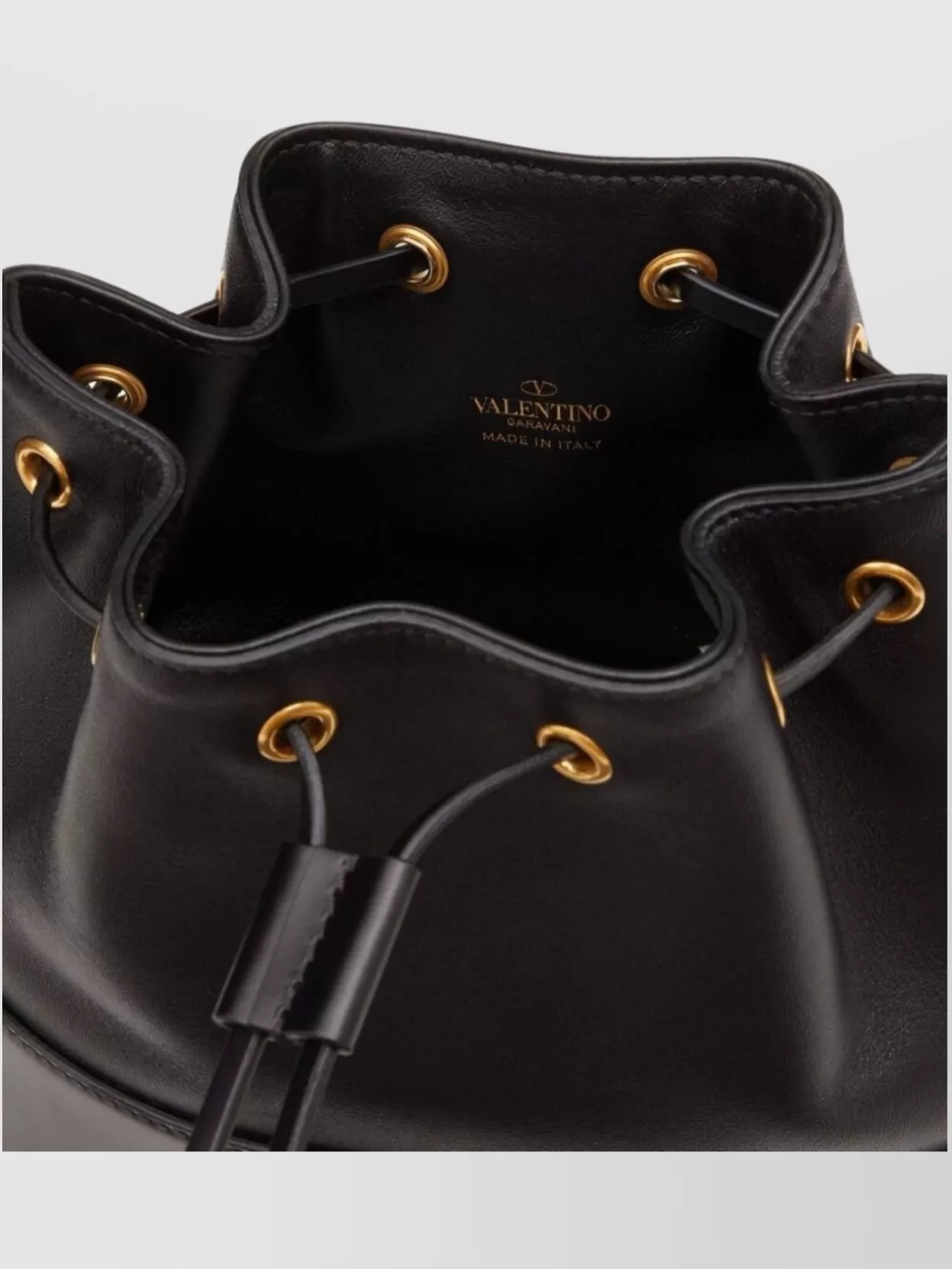 Valentino Garavani Bucket Bags With Chain Strap And Gold-Tone Hardware