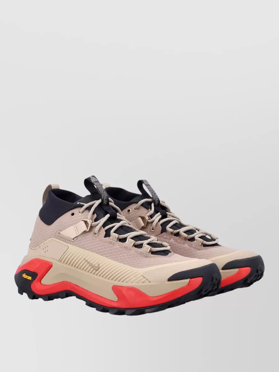 Nike High-Top Hiking Boots