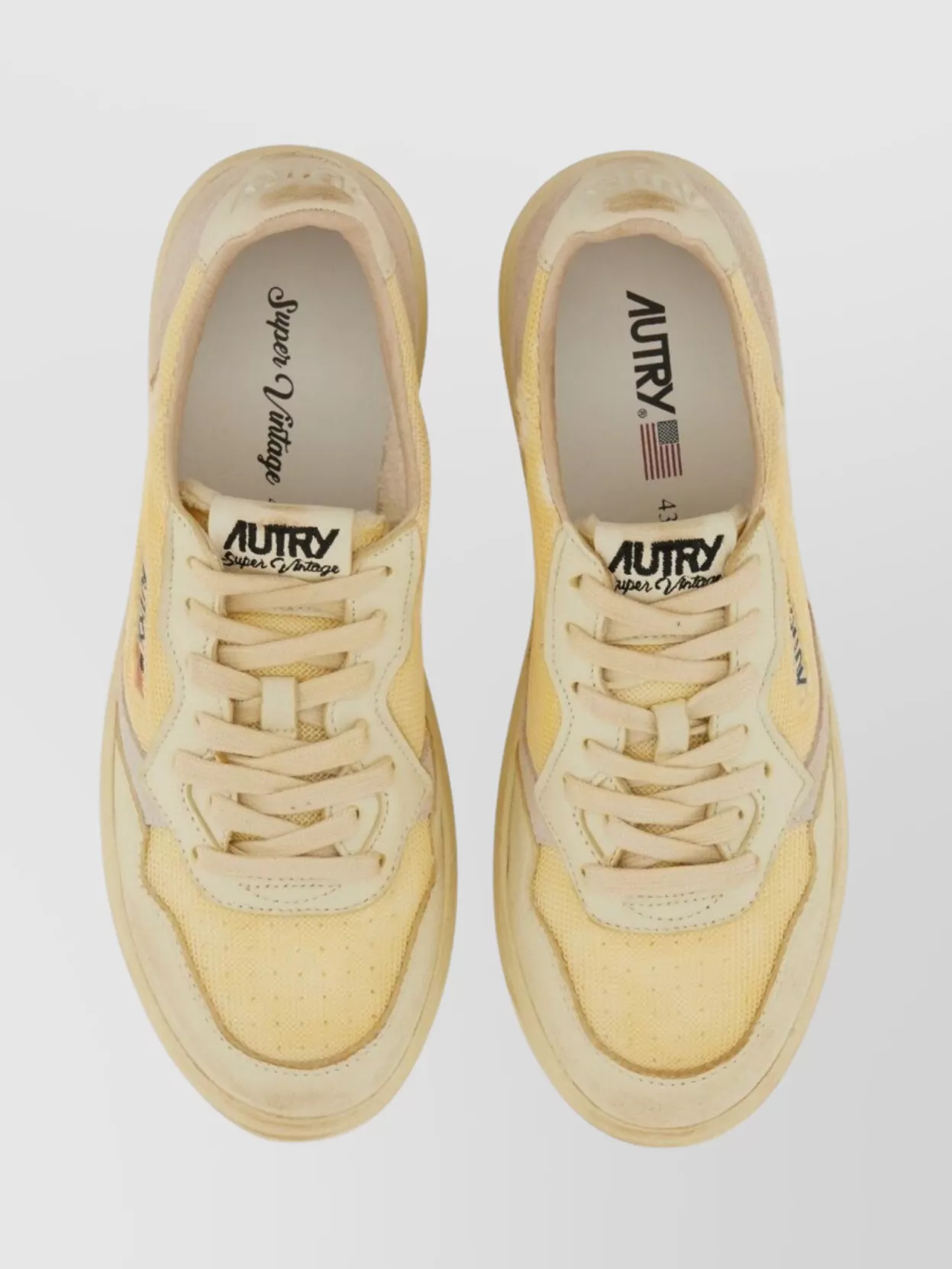 Autry Low Vintage Sneakers Perforated Toe