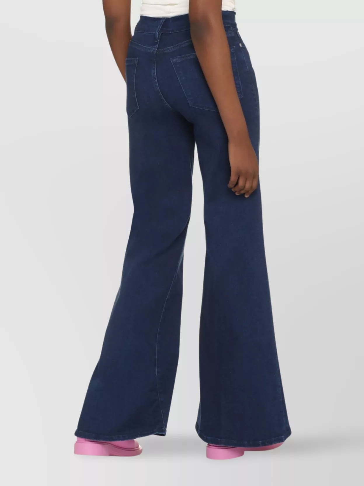 Frame Wide-Leg Jeans With Belt Loops And Metal Buttons