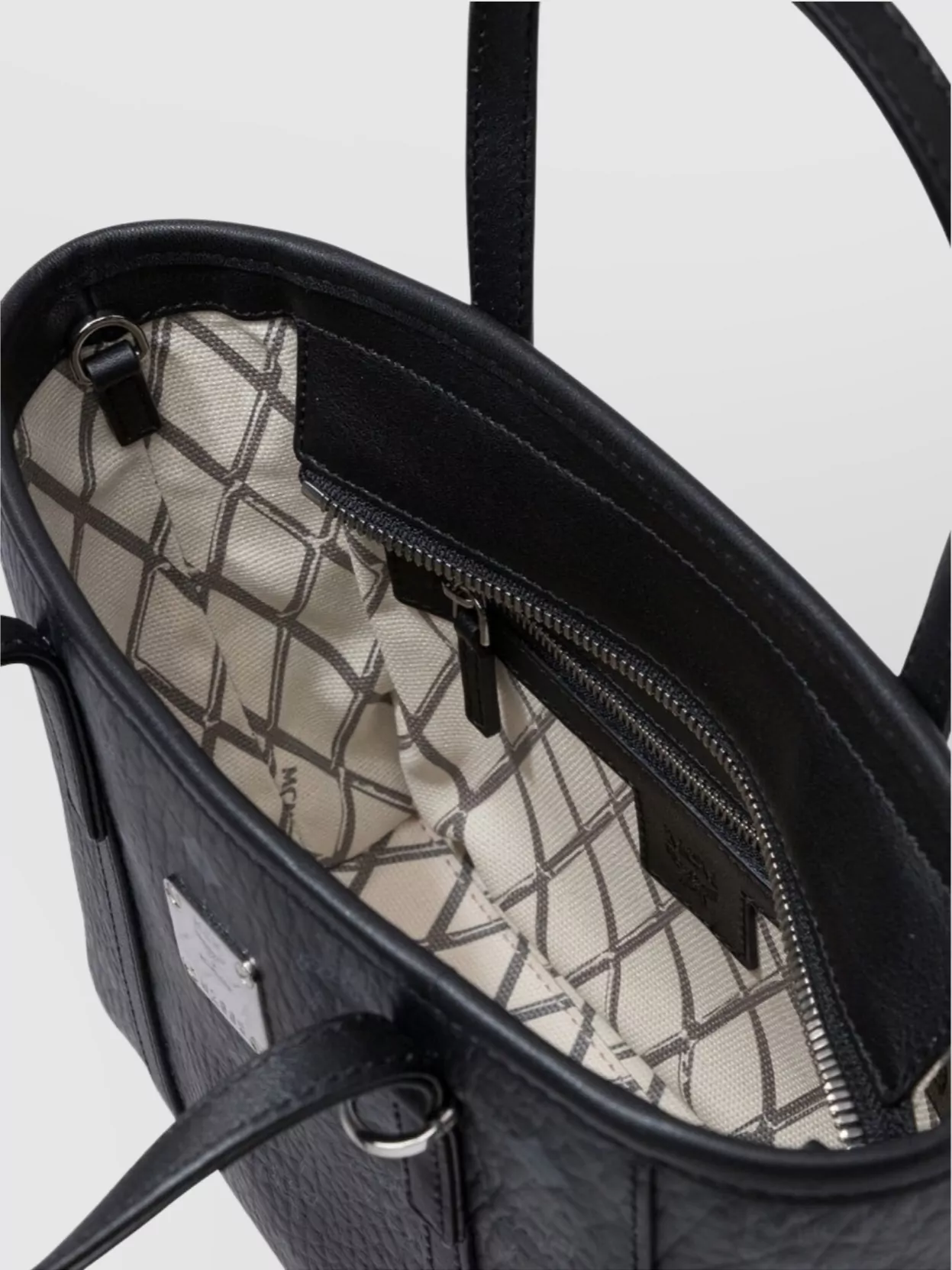 MCM TOTE BAGS WITH TOP HANDLES AND DETACHABLE STRAP