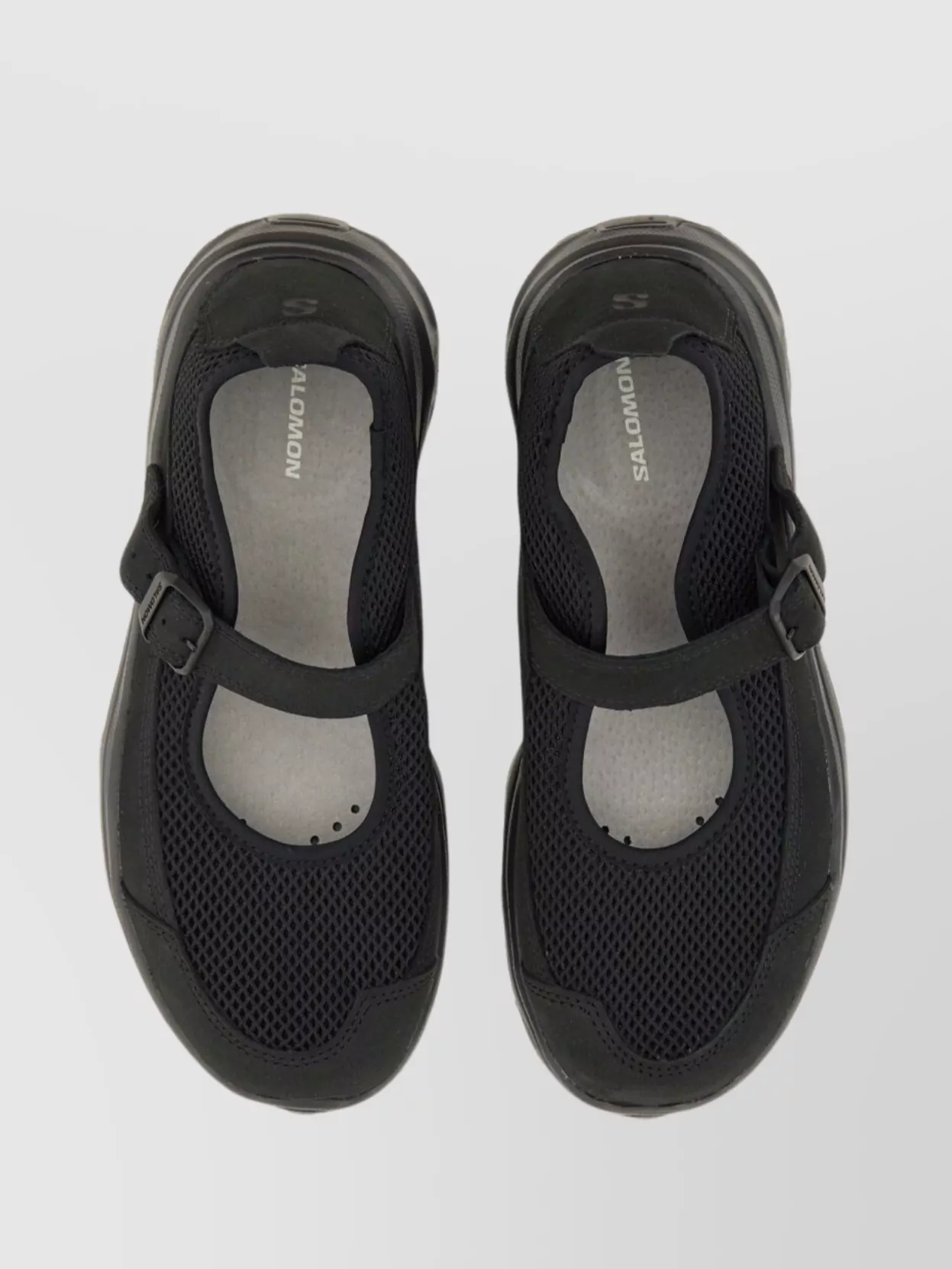 Salomon Mesh Round Toe Rubber Textured Sneakers