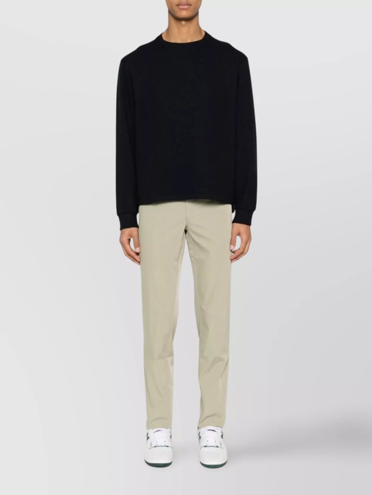 Lacoste Low Rise Twill Trousers With Belt Loops And Pockets In Green