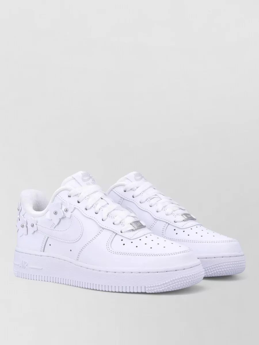 Nike leather low-top sneakers