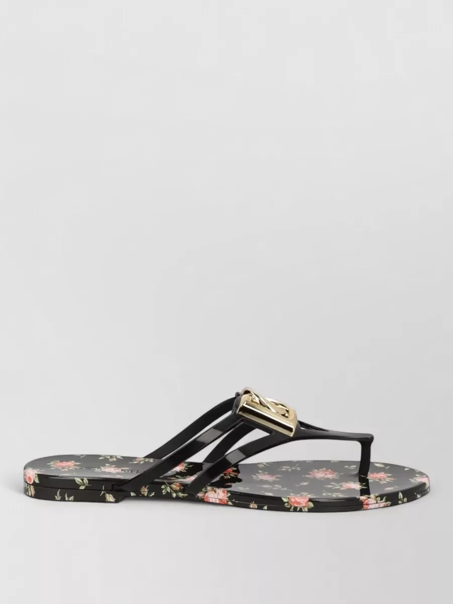 Dolce&Gabbana logo slides
