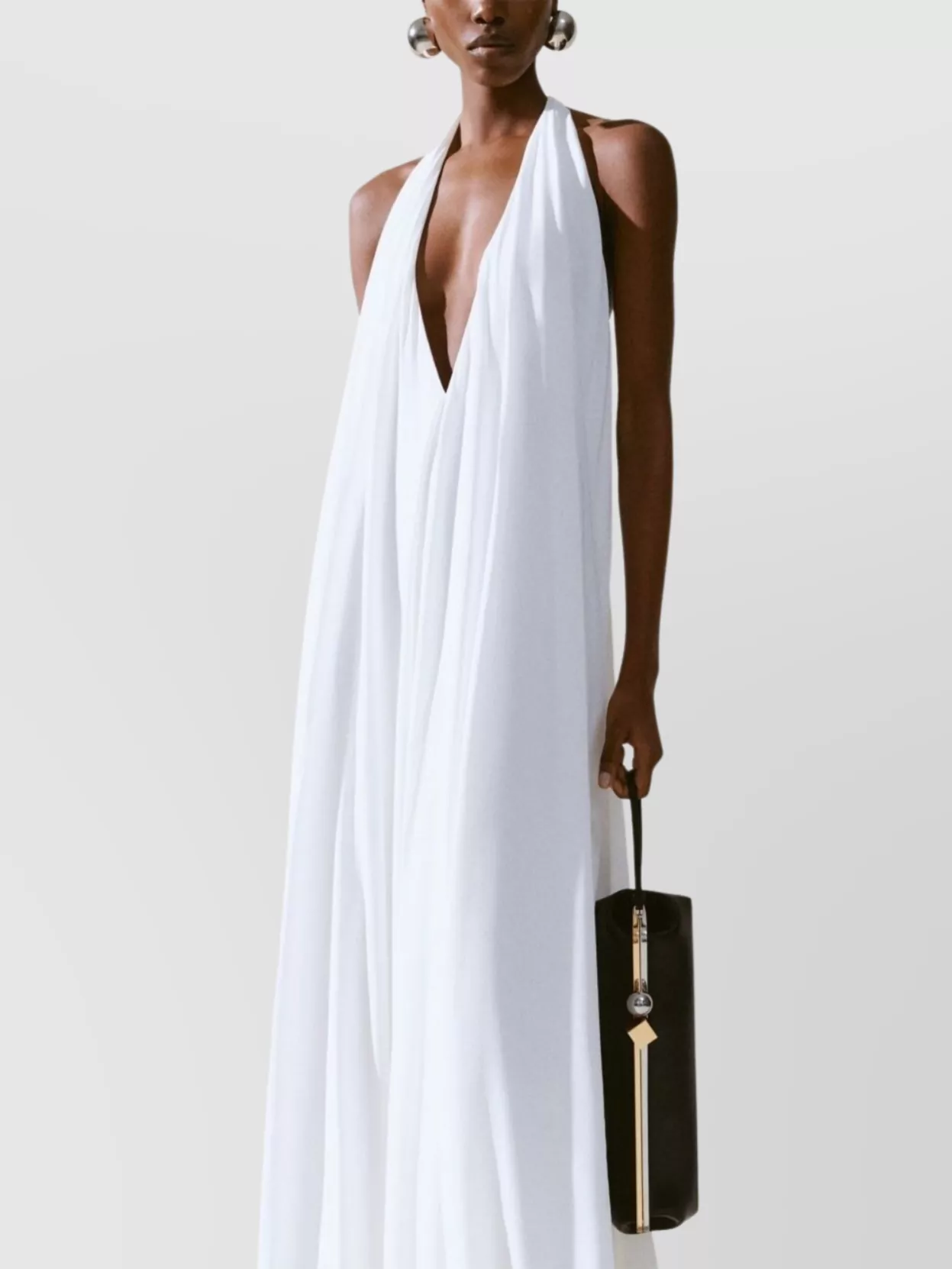 Jacquemus Rectangular Silhouette Clutch Bag With Top Handle