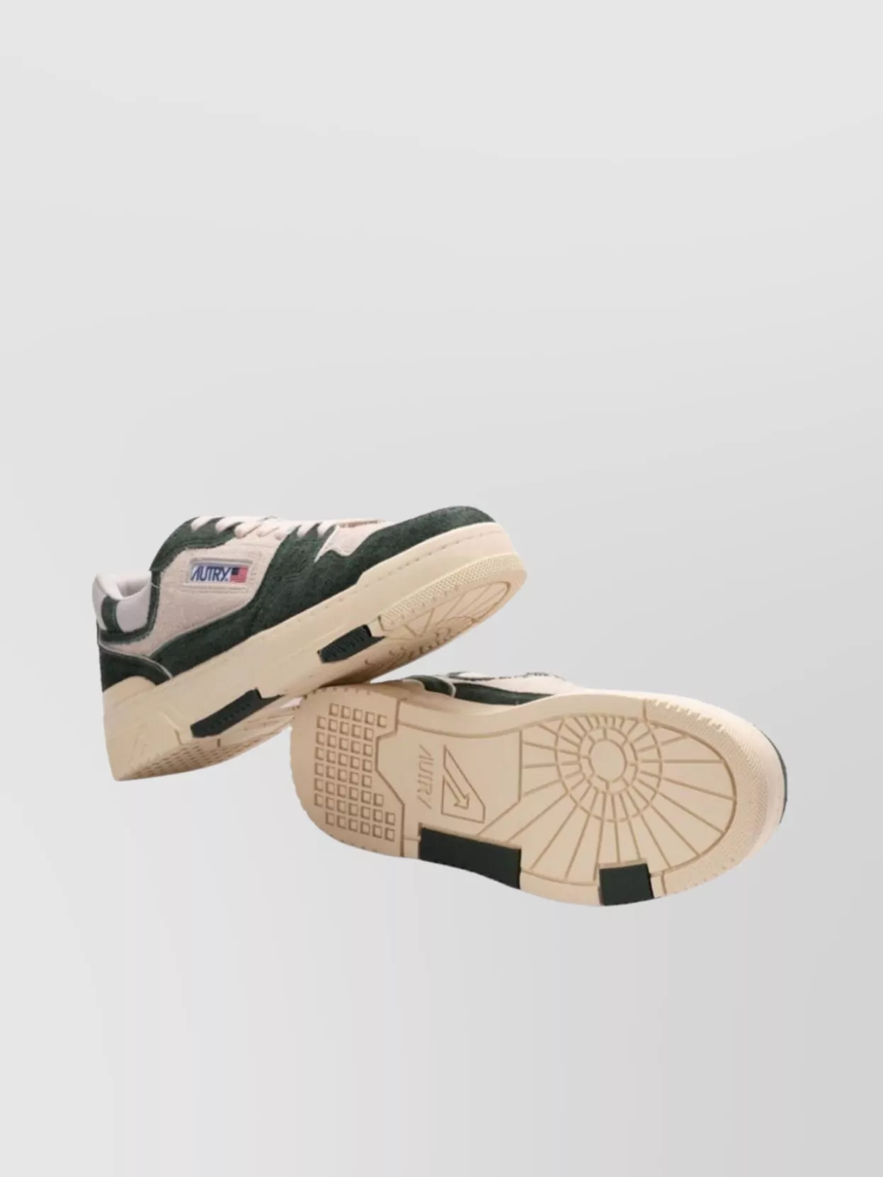 Autry Low Top Sneakers Contrast Sole