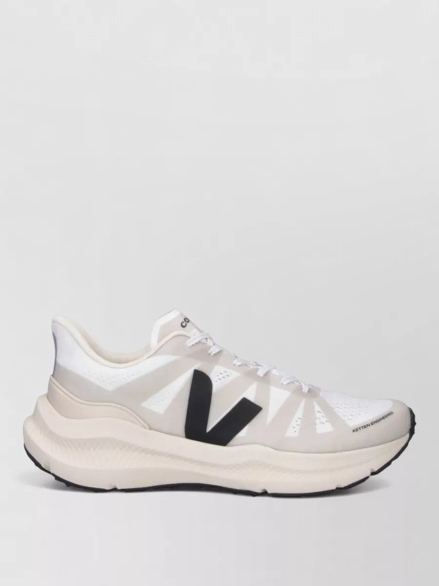 Veja Low-Top Sneakers