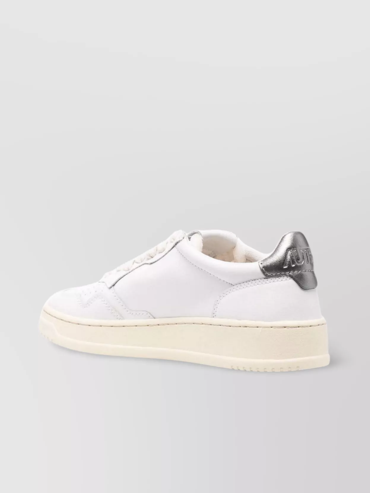 Autry Low-Top Leather Sneakers Contrasting Heel Counter