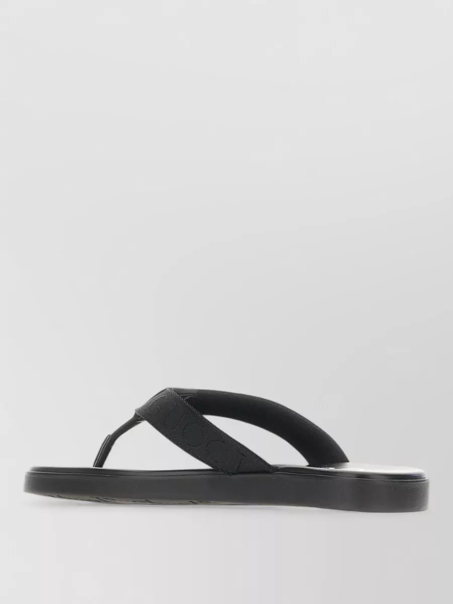 Gucci Leather Thong Sandals