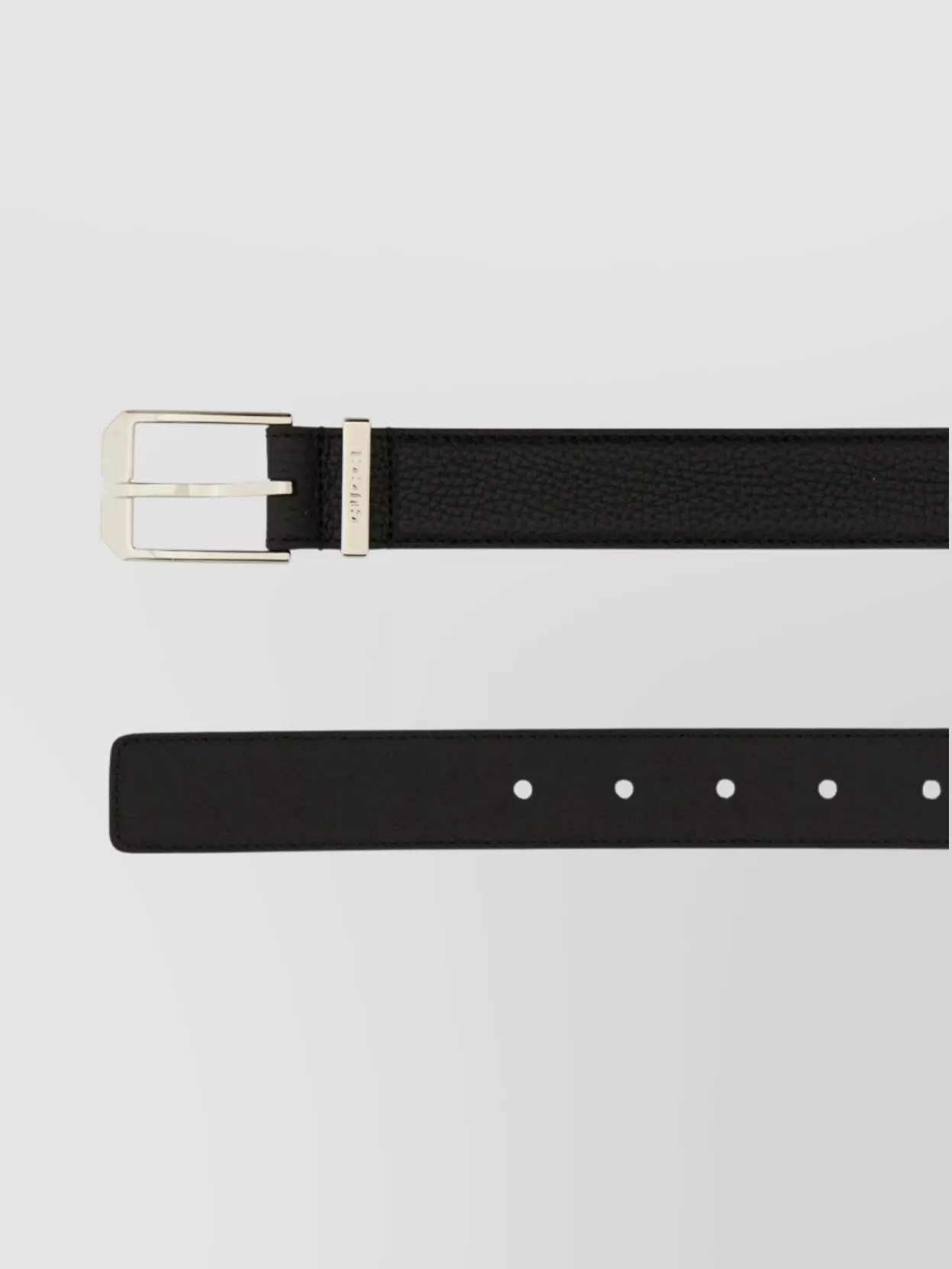 Gucci Adjustable Belt Featuring Textured Buckle