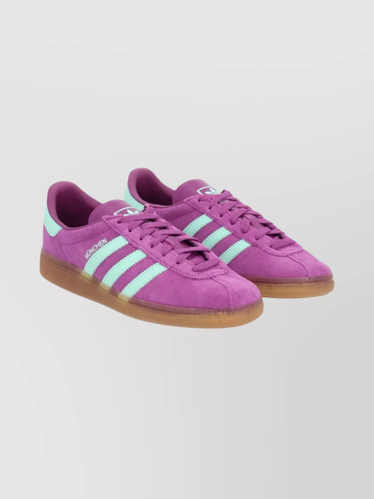 Adidas Originals Stylish Sneakers With Contrast Stripes And Rubber Sole