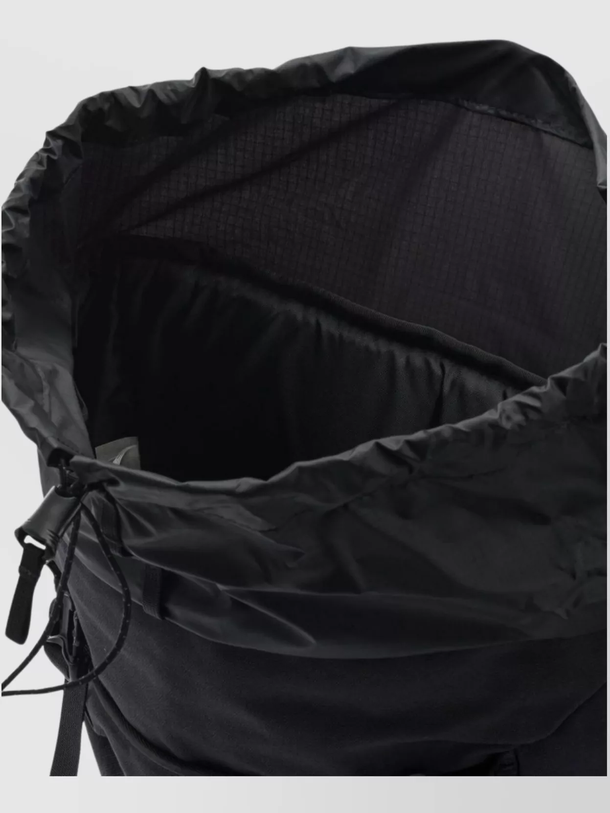 Patagonia Versatile Backpack Lid Design