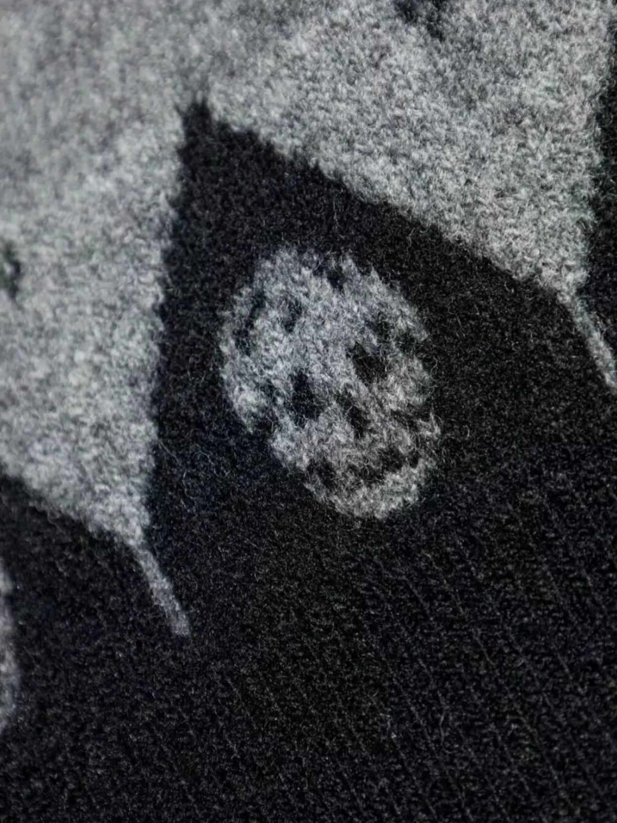 Alexander Mcqueen Crew Neck Geometric Pattern Wool Pullover