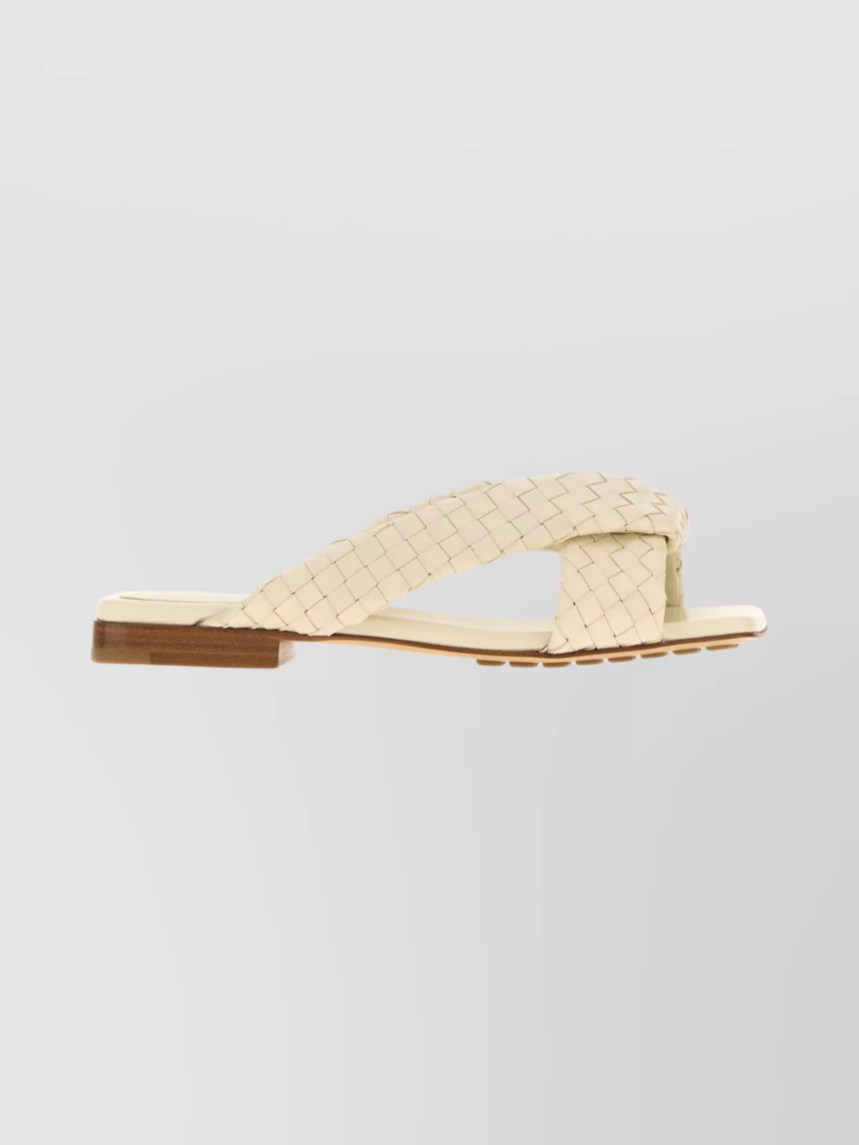Bottega Veneta Woven Design Flat Sole Open Toe Slippers In Neutral