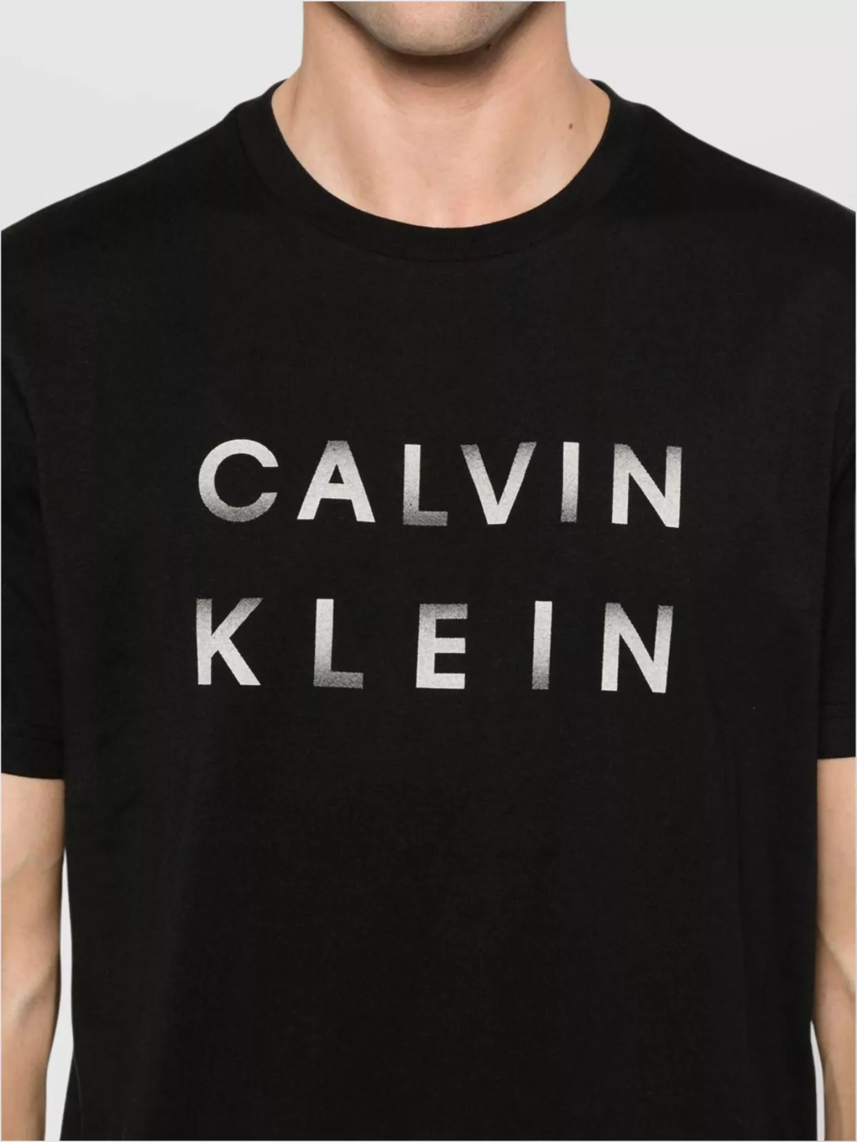 Calvin Klein Simple Logo Print T-Shirt For Every Occasion
