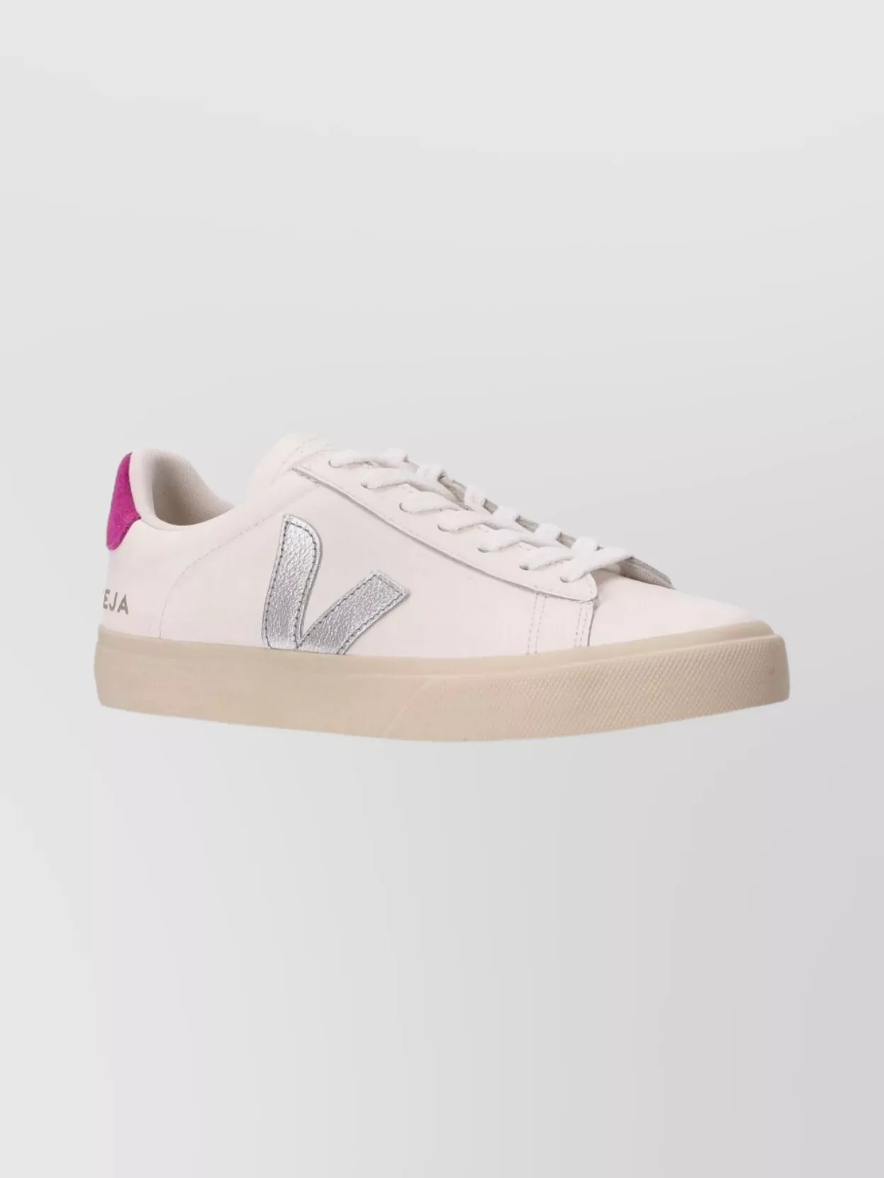 Veja Modern Sneakers With Contrast Heel Tab