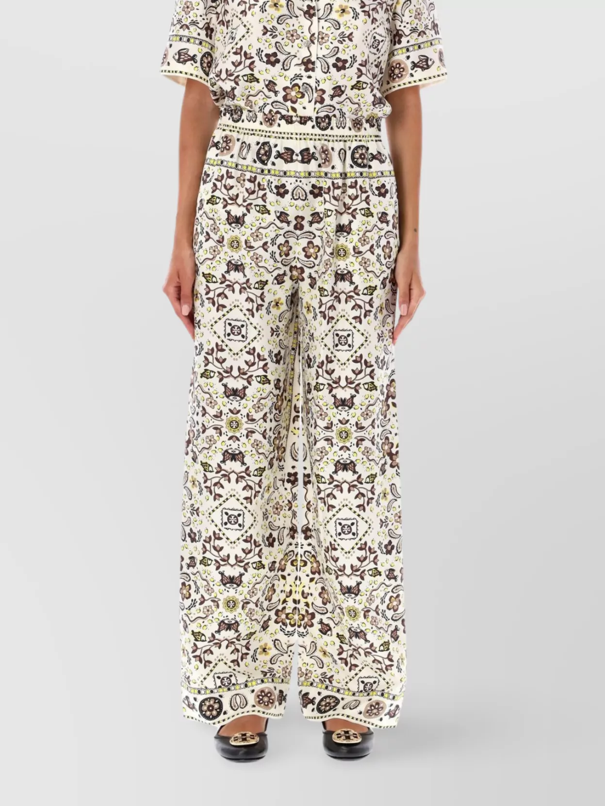 Shop Tory Burch All-over Print Lounge Pant In Neutrals