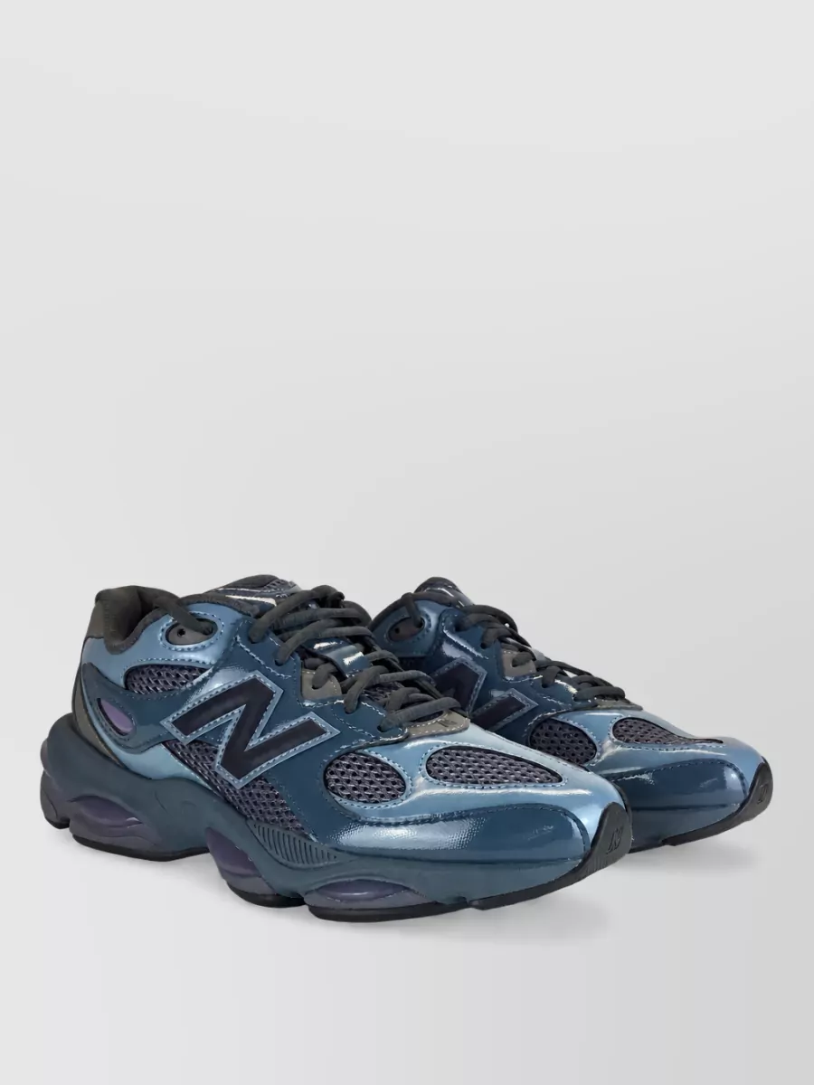 New Balance low-top sneakers