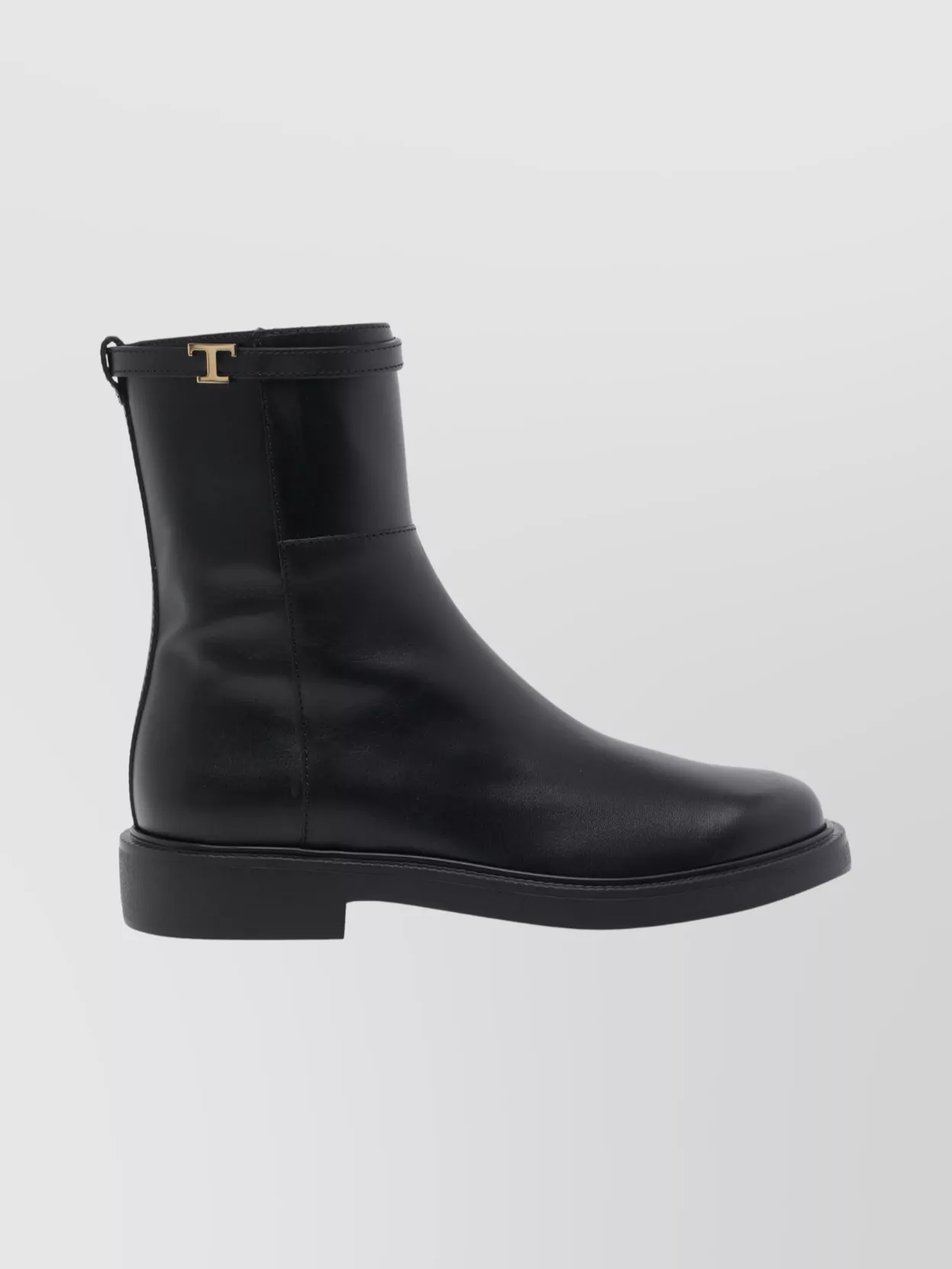 Tod's Stylish Round Toe Ankle Booties