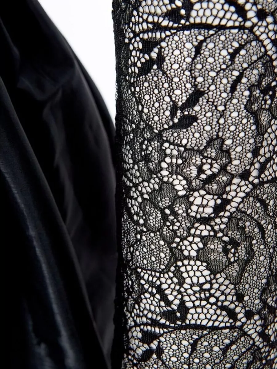 Lardini Polyester V-Neck Lace Long-Sleeve Midi Dress