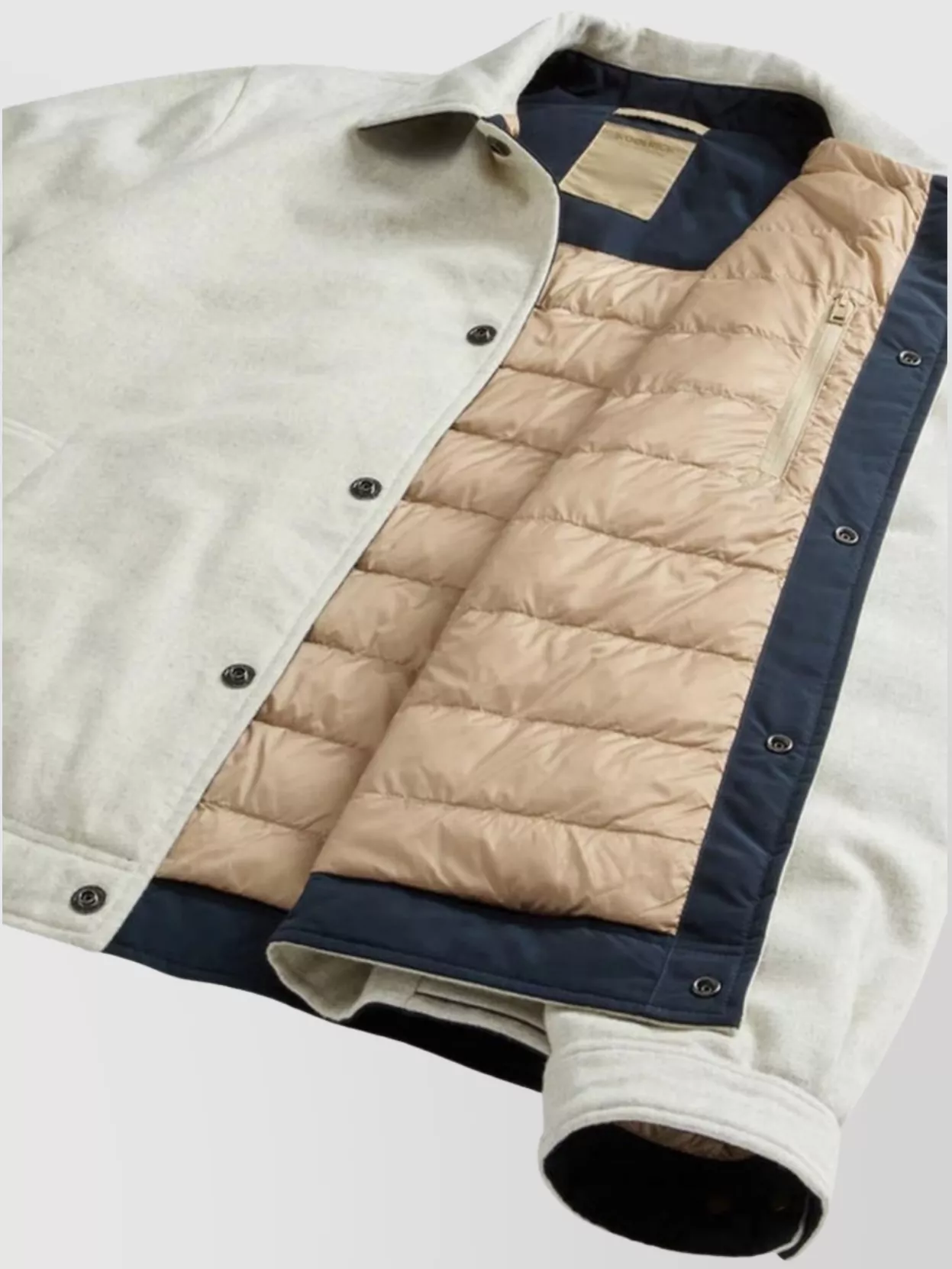 Woolrich Relaxed Fit Jacket Front Pockets