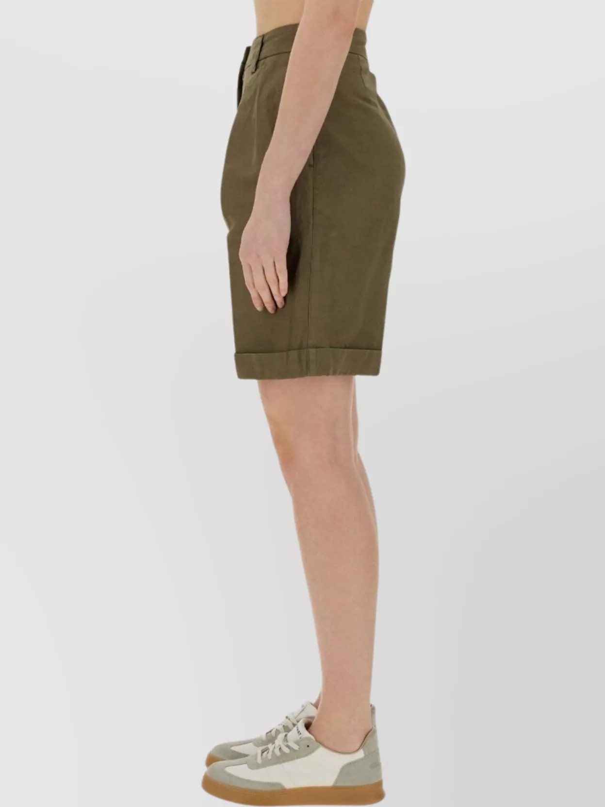 Aspesi Tailored High-waisted Cotton-linen Shorts With Pleated Front