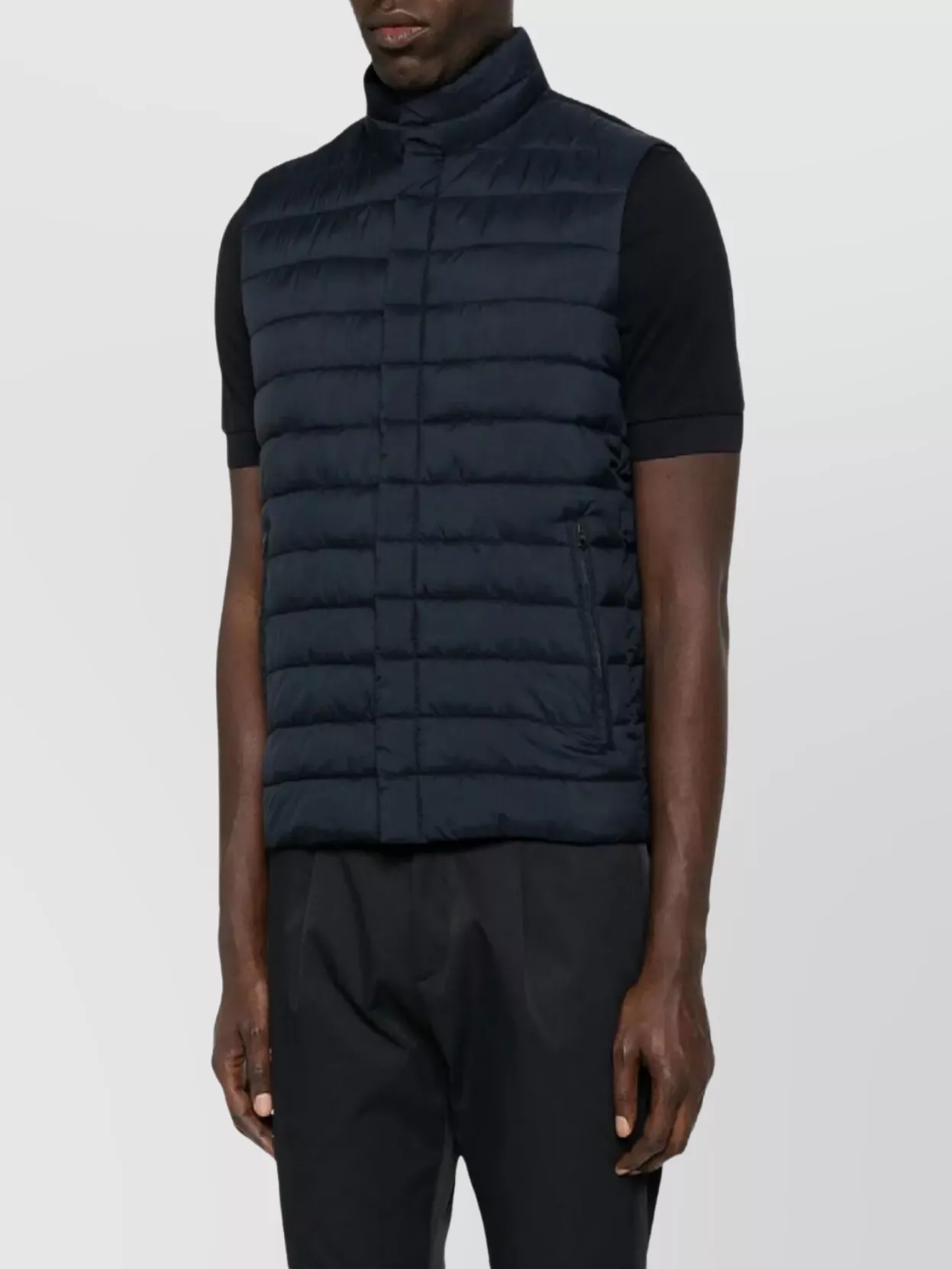 Herno Neck Padded Sleeveless Zip Pockets