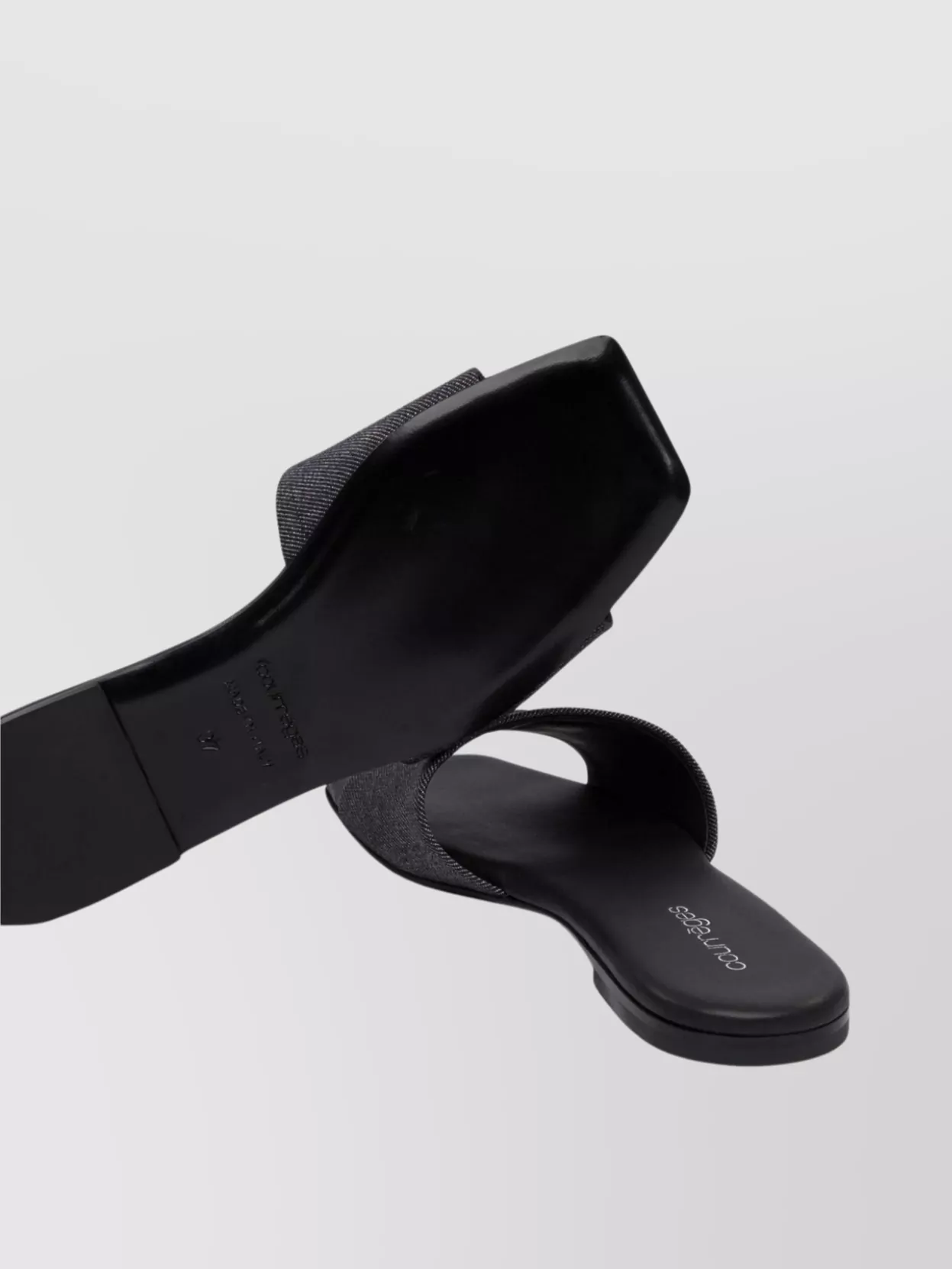 Courrèges Square Toe Flat Sole Open Sandals