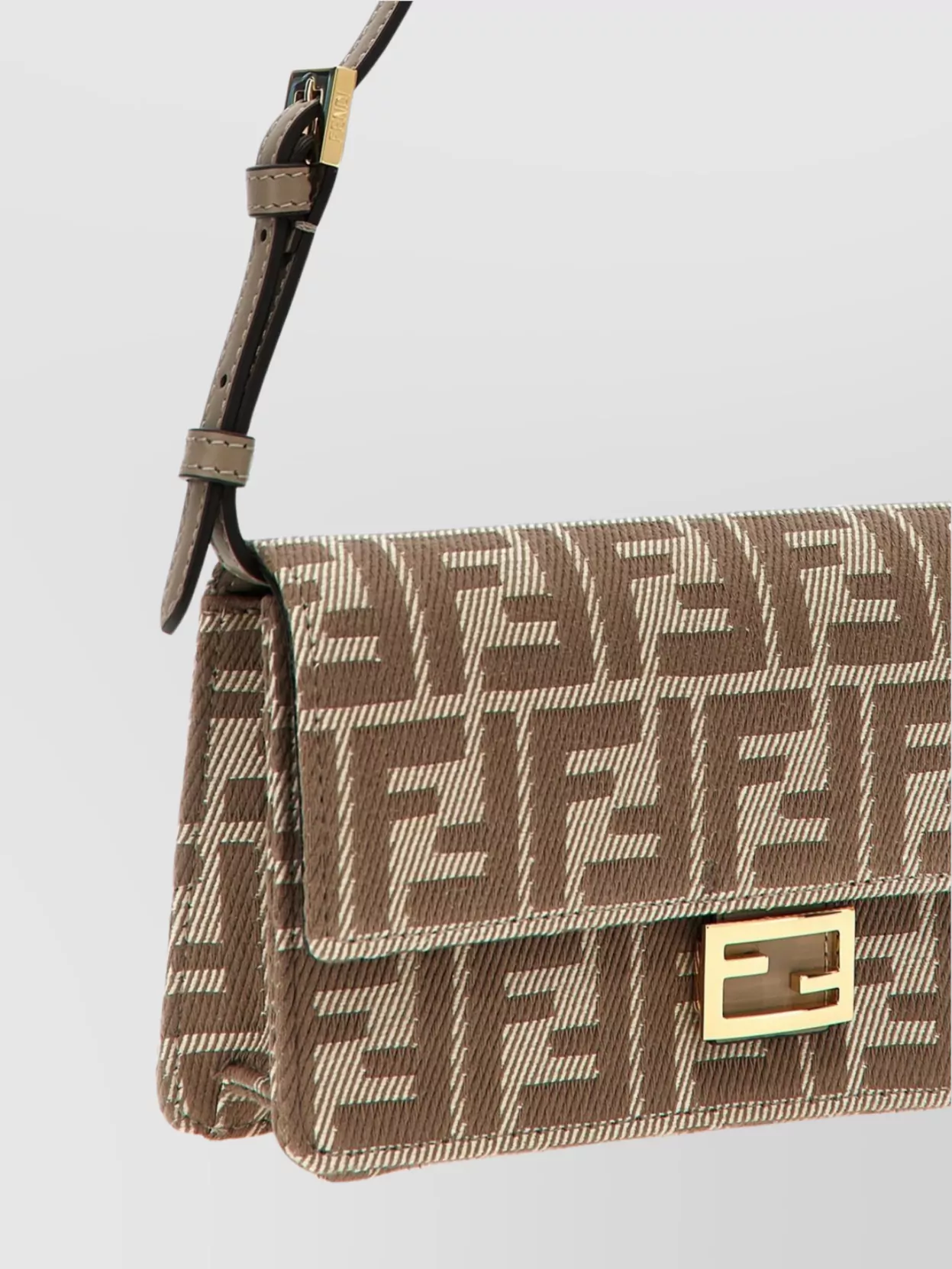 Fendi Chain Strap Wallet With Gold Hardware