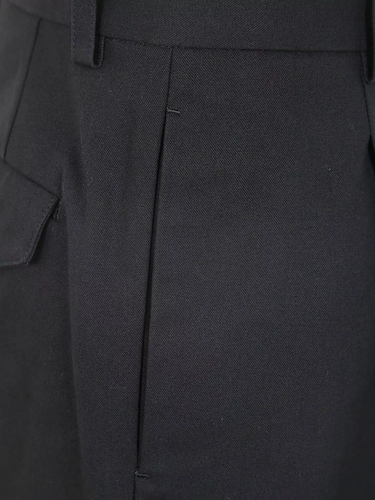 Jil Sander 105 Pleated Front Shorts Pockets