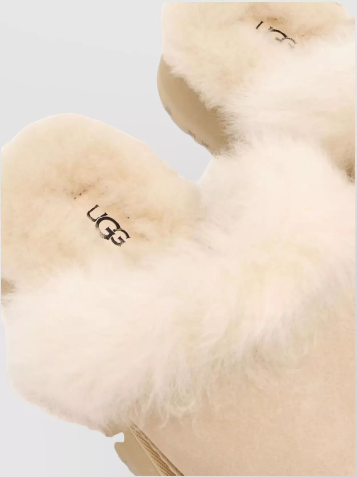 Ugg Women's Chalet Style Round Toe Slippers