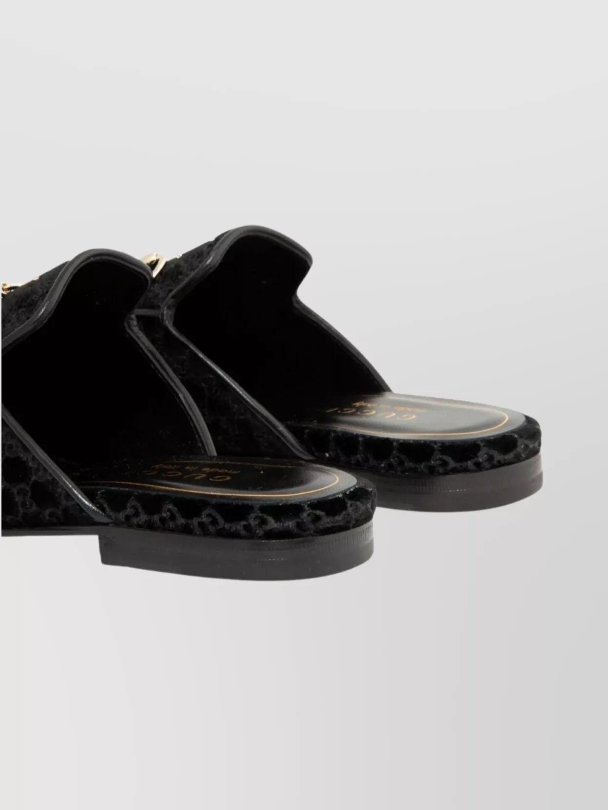 Gucci Velvet Flat Sole Round Toe Slippers