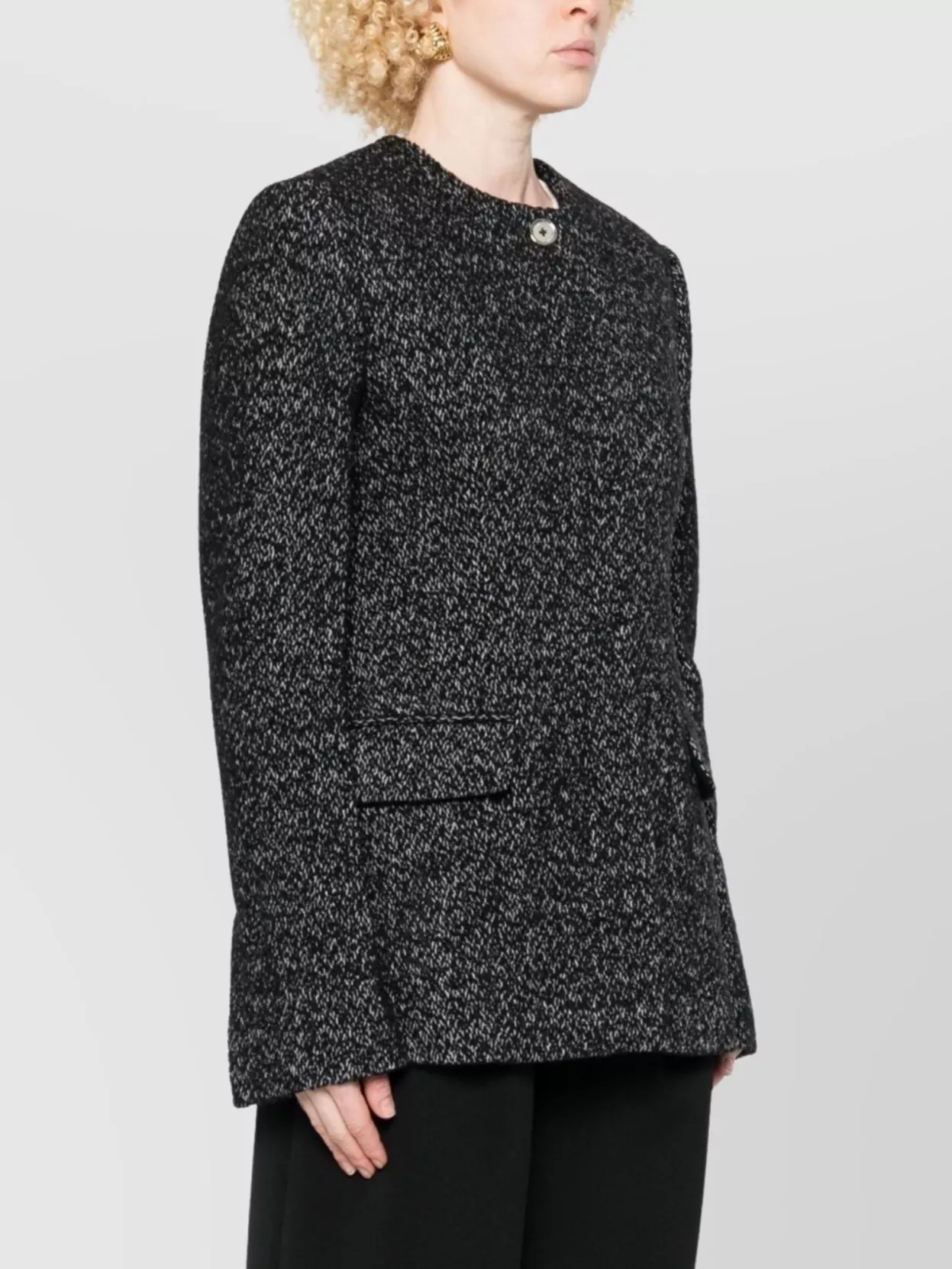 Totême Structured Wool Blazer Featuring Welt Pockets In Black