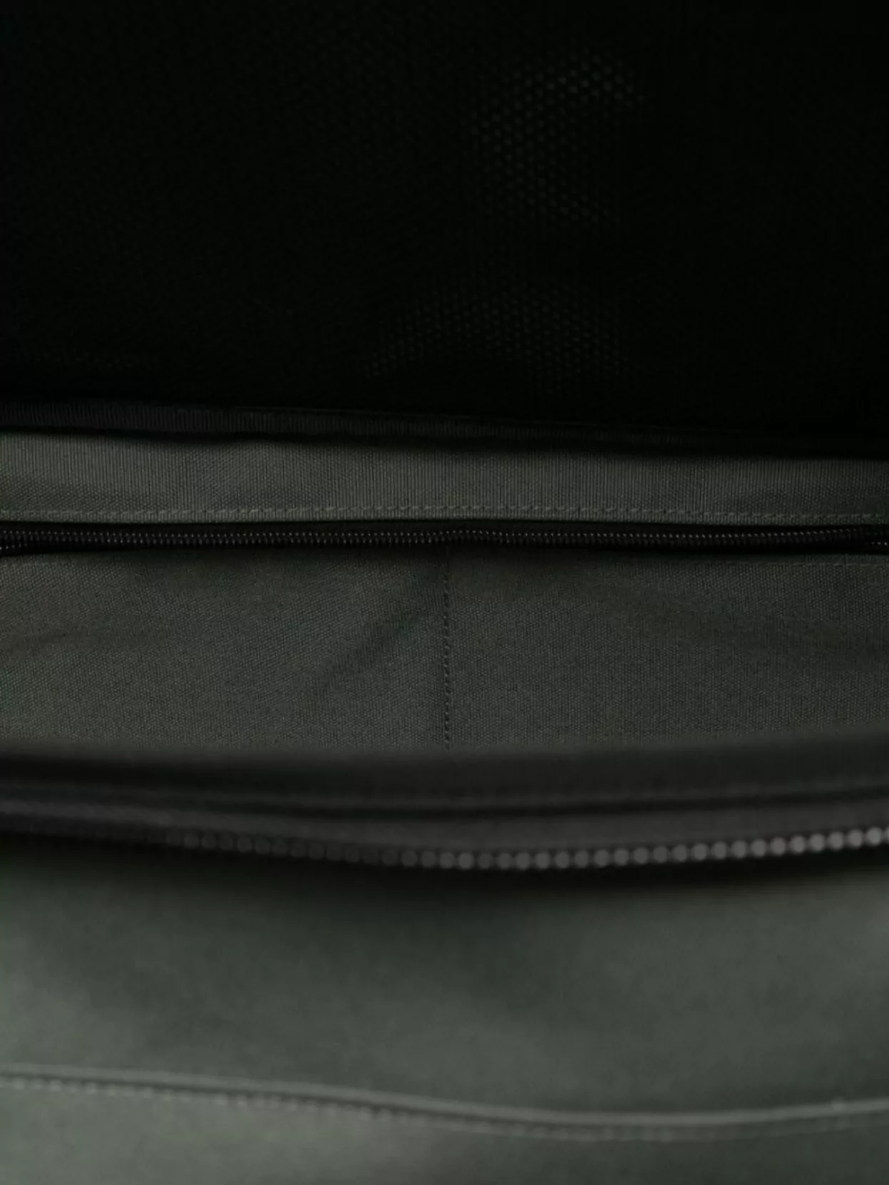 Carhartt Wip Jack Duffle Bag With Adjustable Shoulder Strap