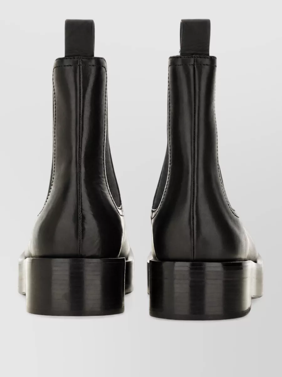 Bottega Veneta Leather Chelsea Boots