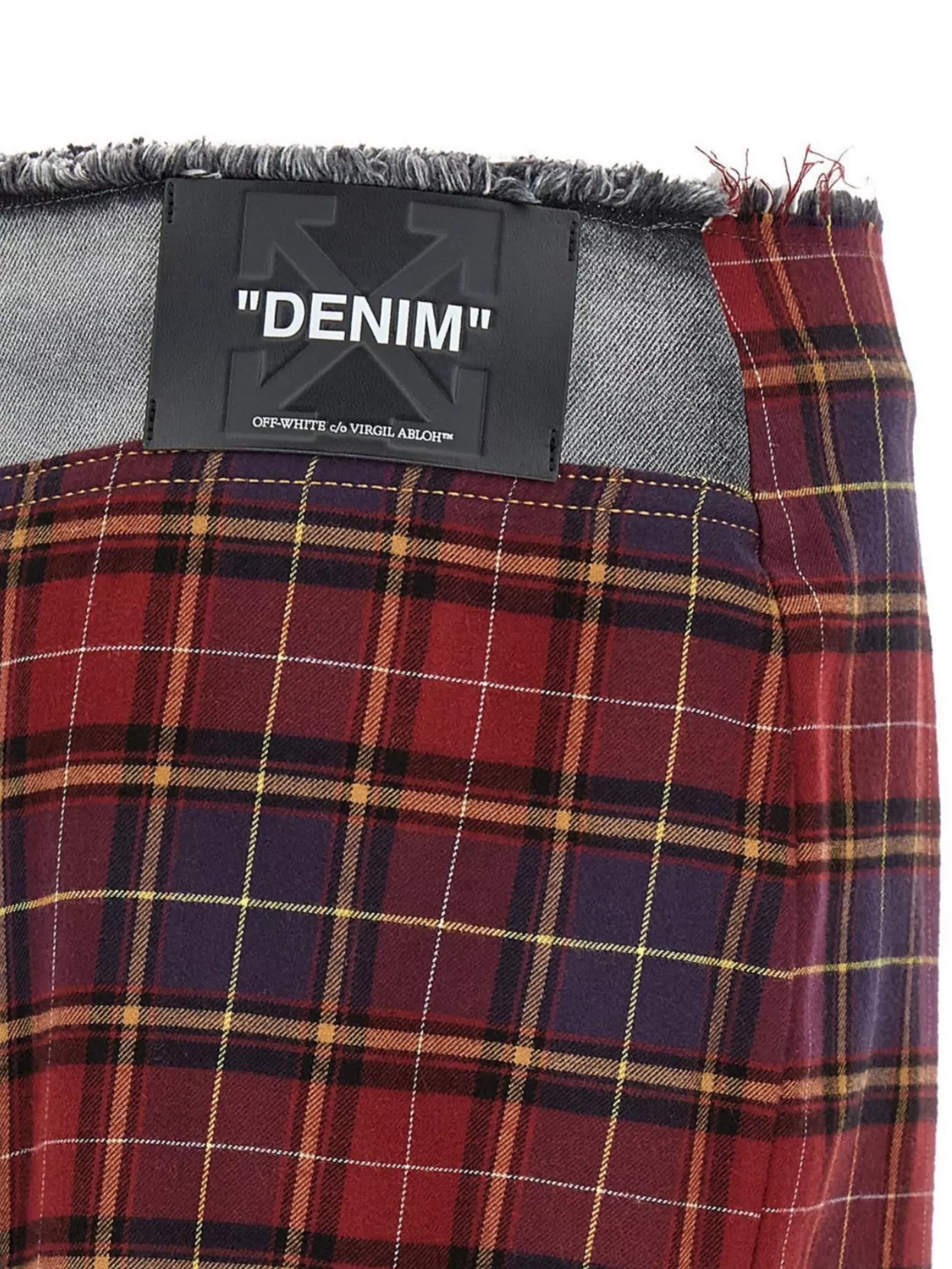 Off-White Patchwork Design Skirt Featuring Pockets