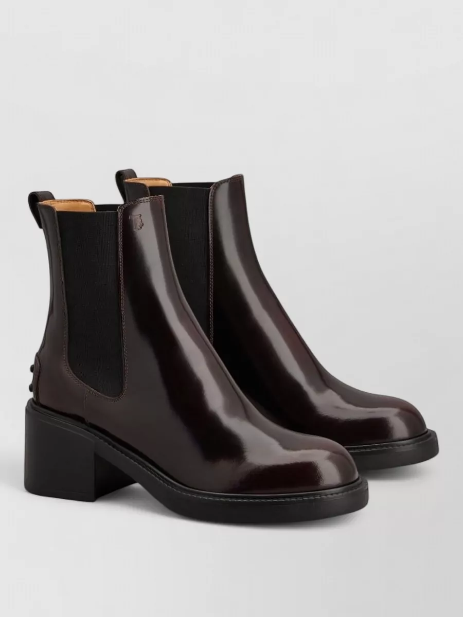 Tod's leather chelsea ankle boots