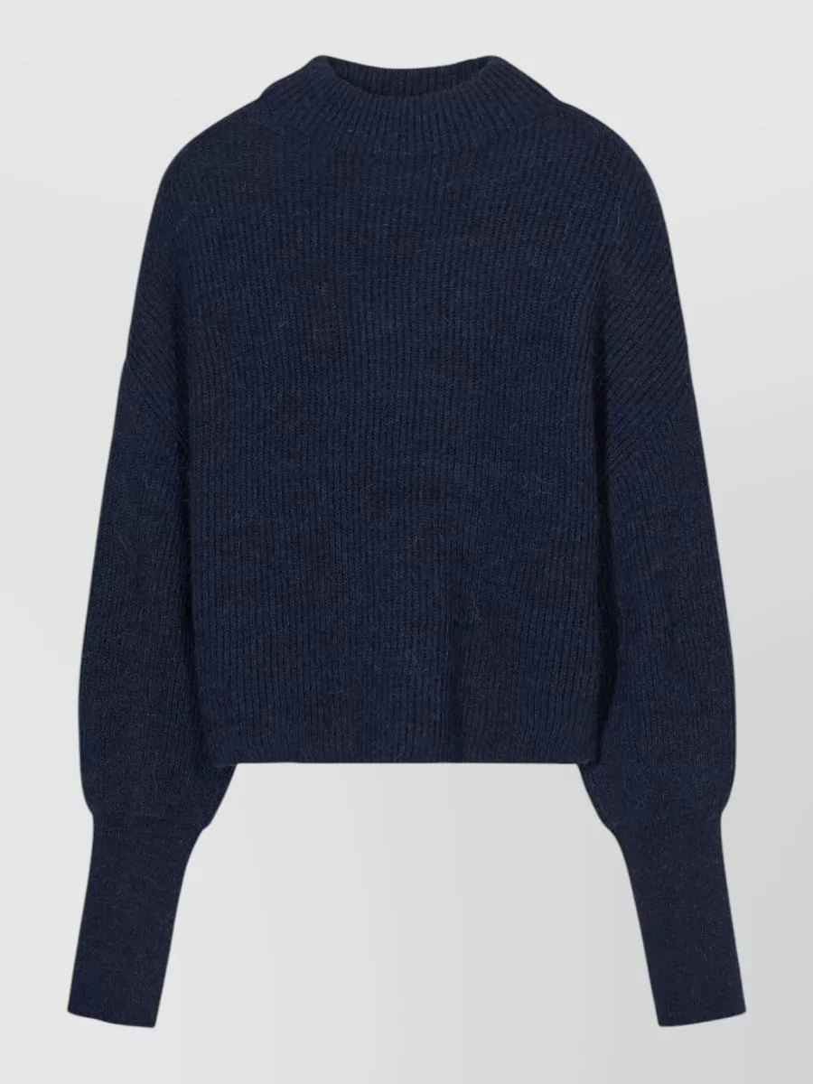 Closed ribbed funnel neck jumper