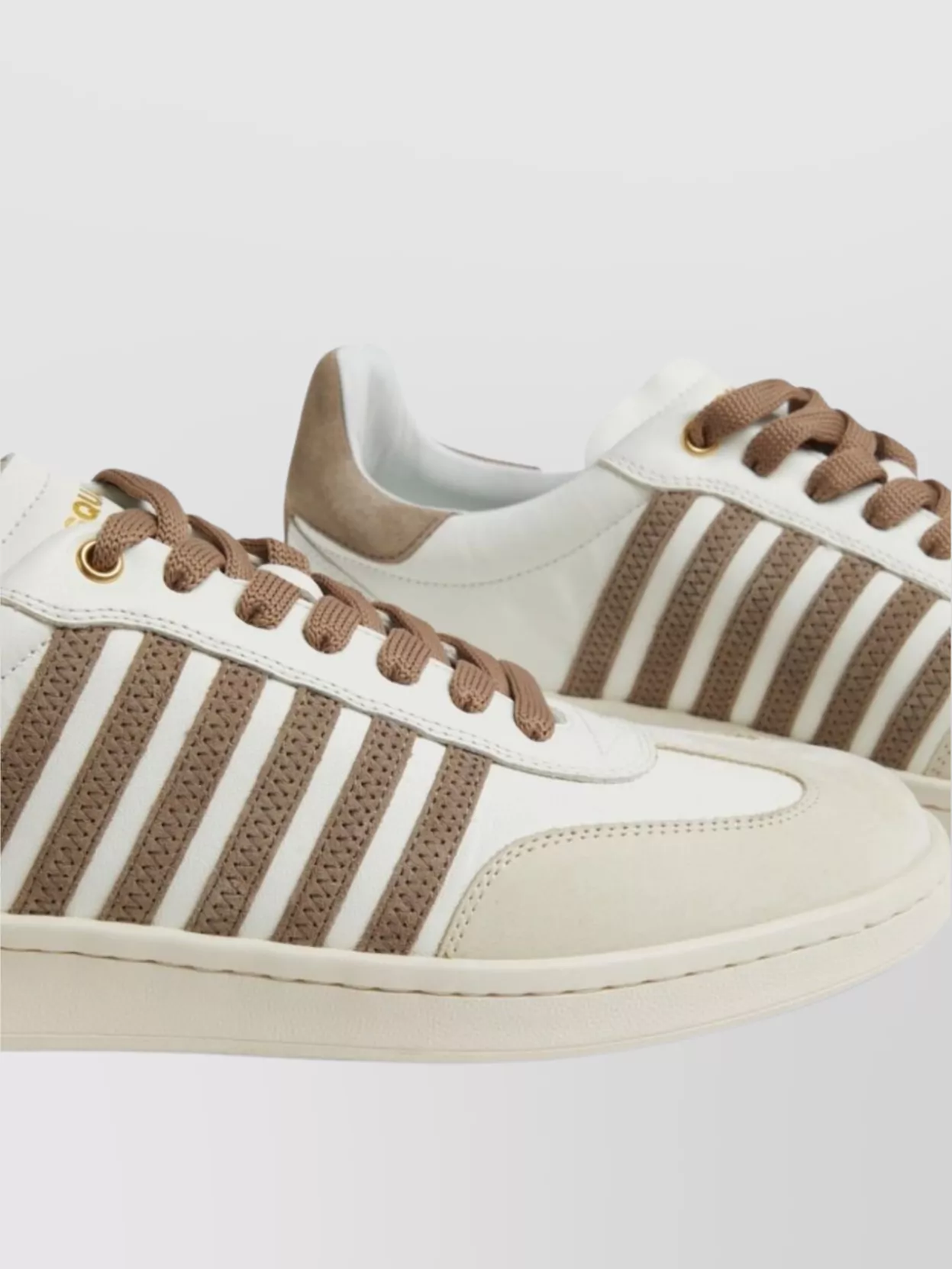 Dsquared2 Low Top Sneakers With Contrasting Branded Heel