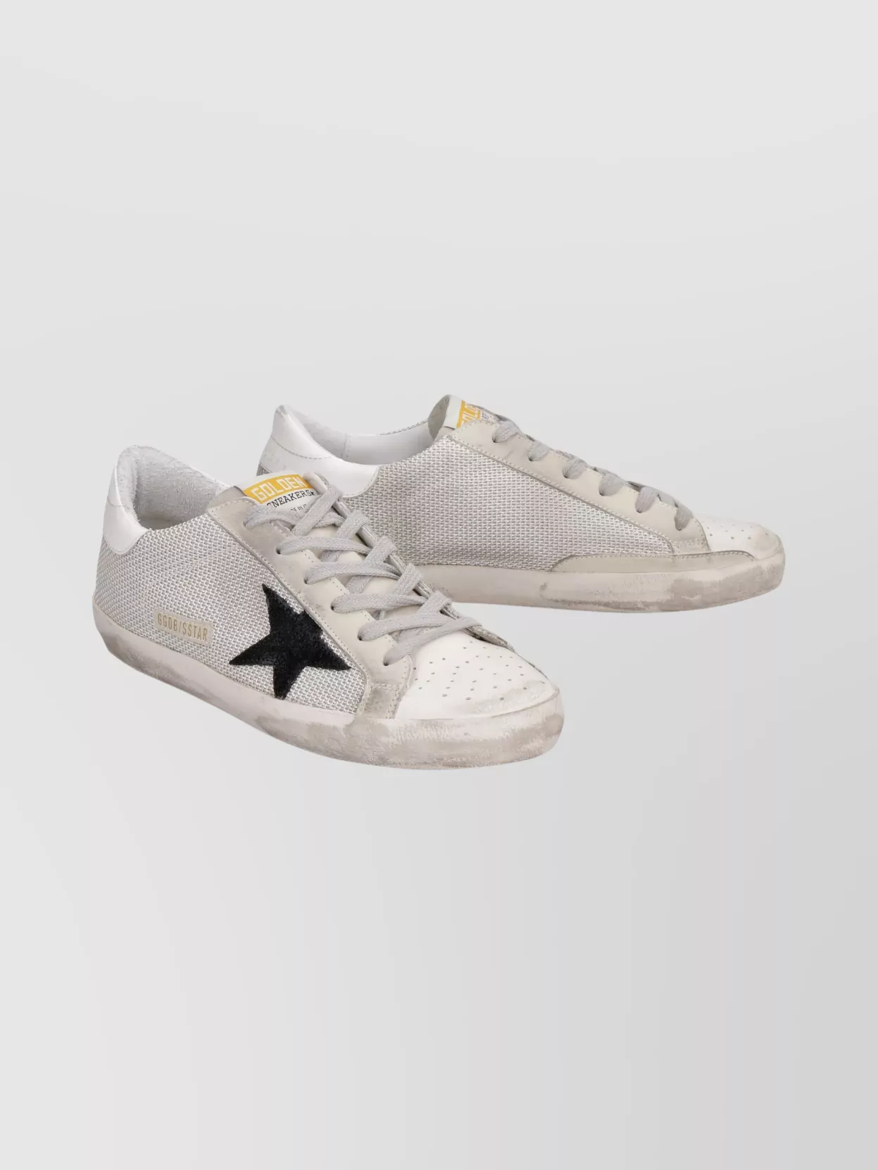 Golden Goose Low-top Leather Sneakers Featuring Star Detail In Neutral