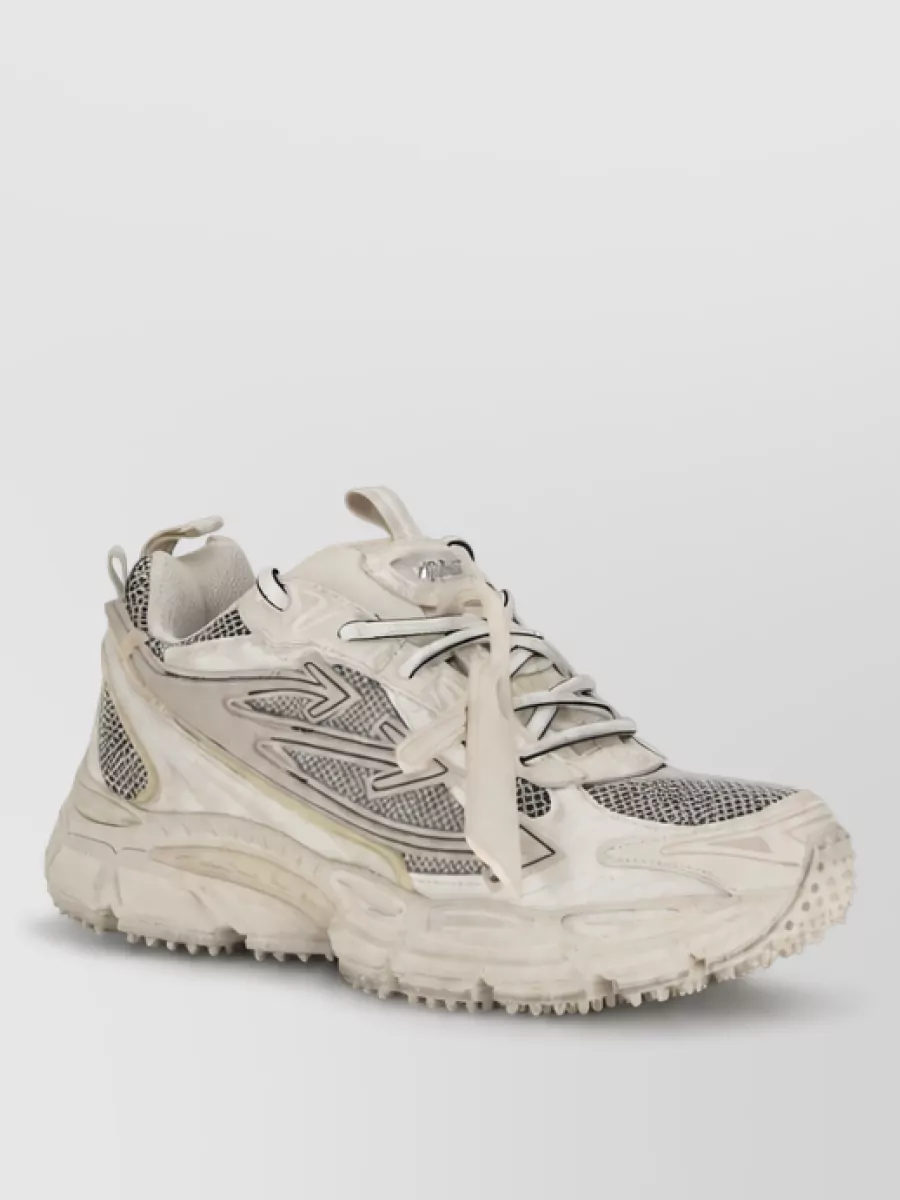 Off-white Low-top Sneakers