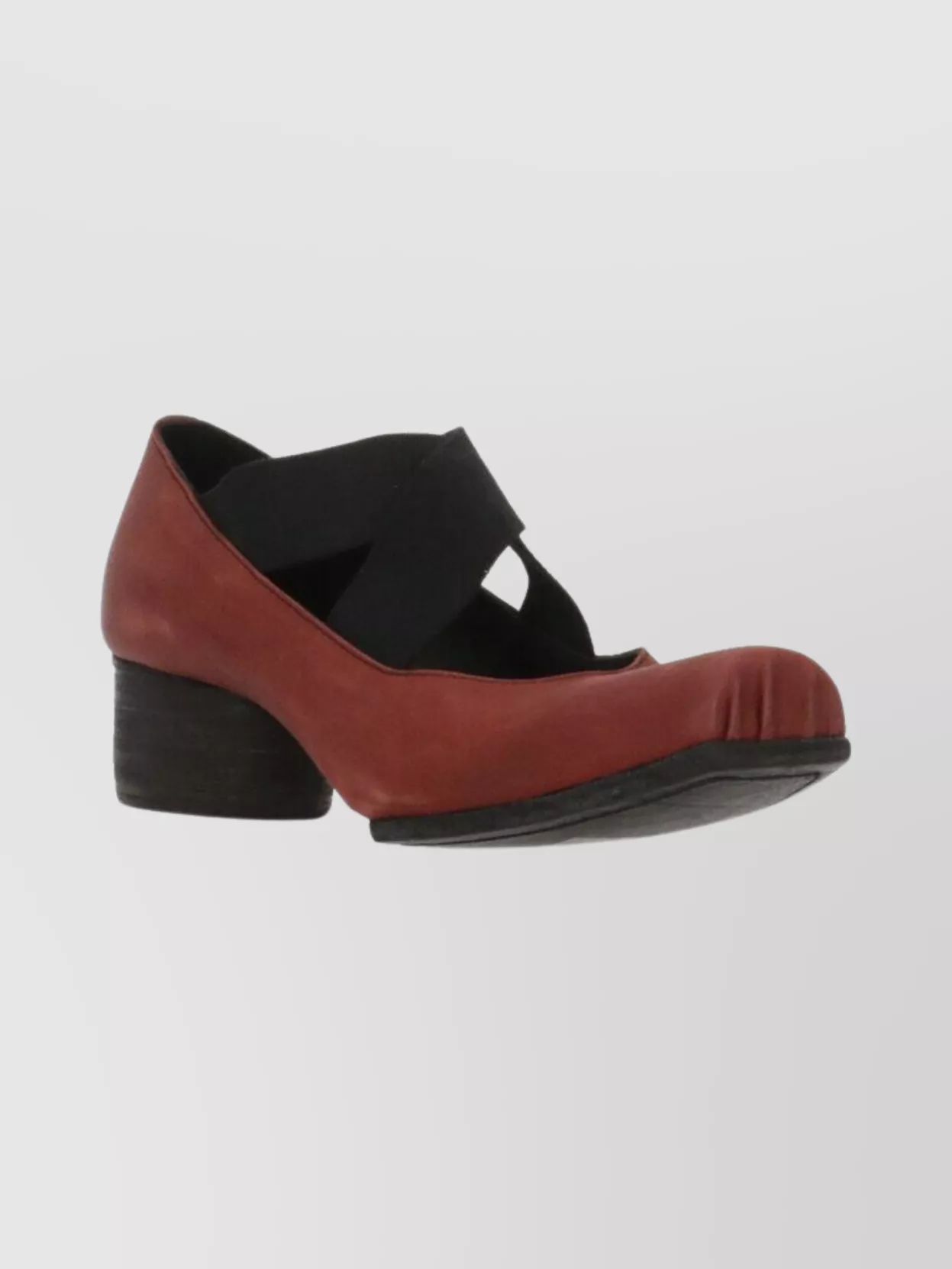 Uma Wang Block Heel Round Toe Pumps