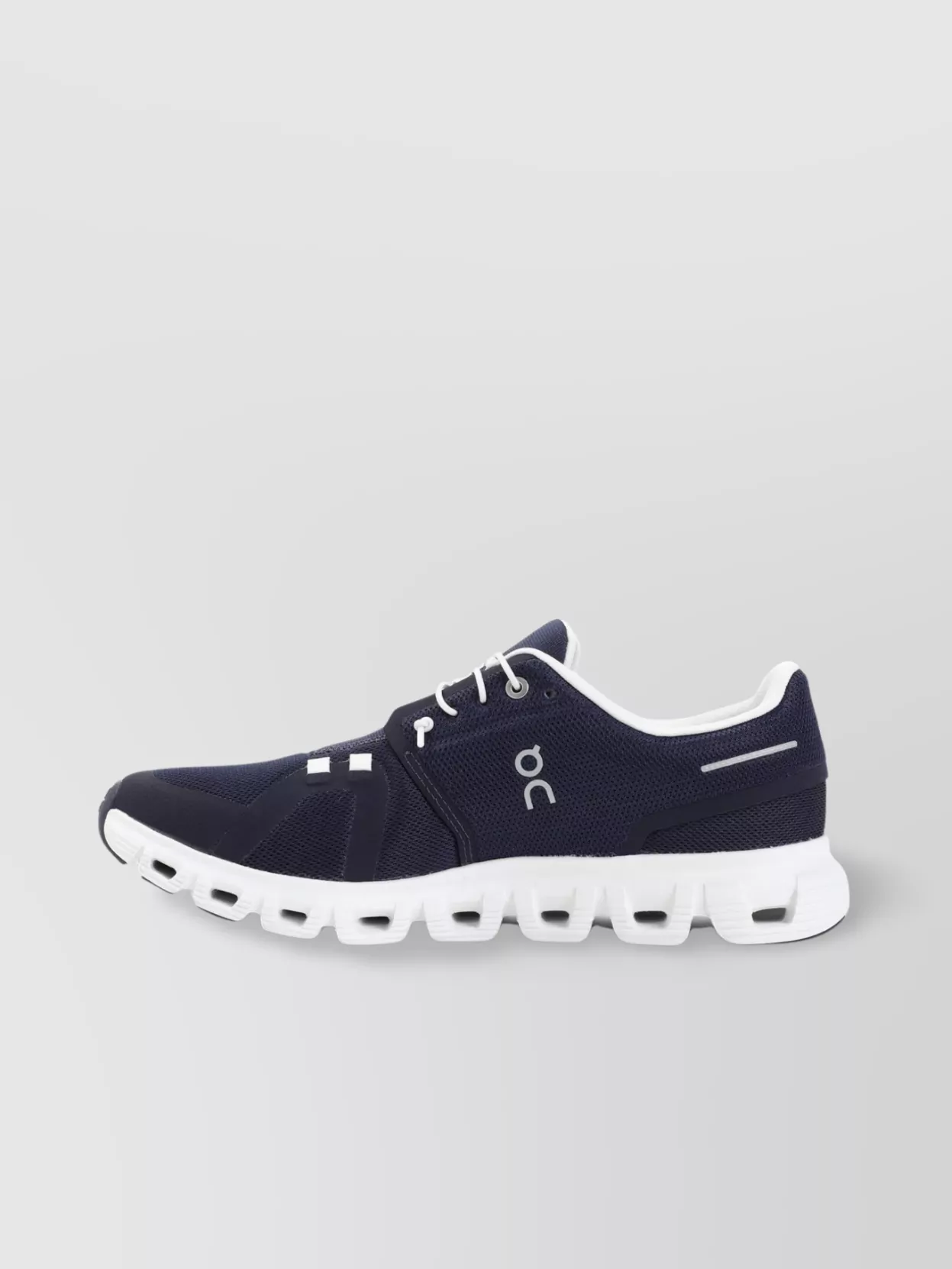 On Running Cloud 6 Low-Top Sneakers