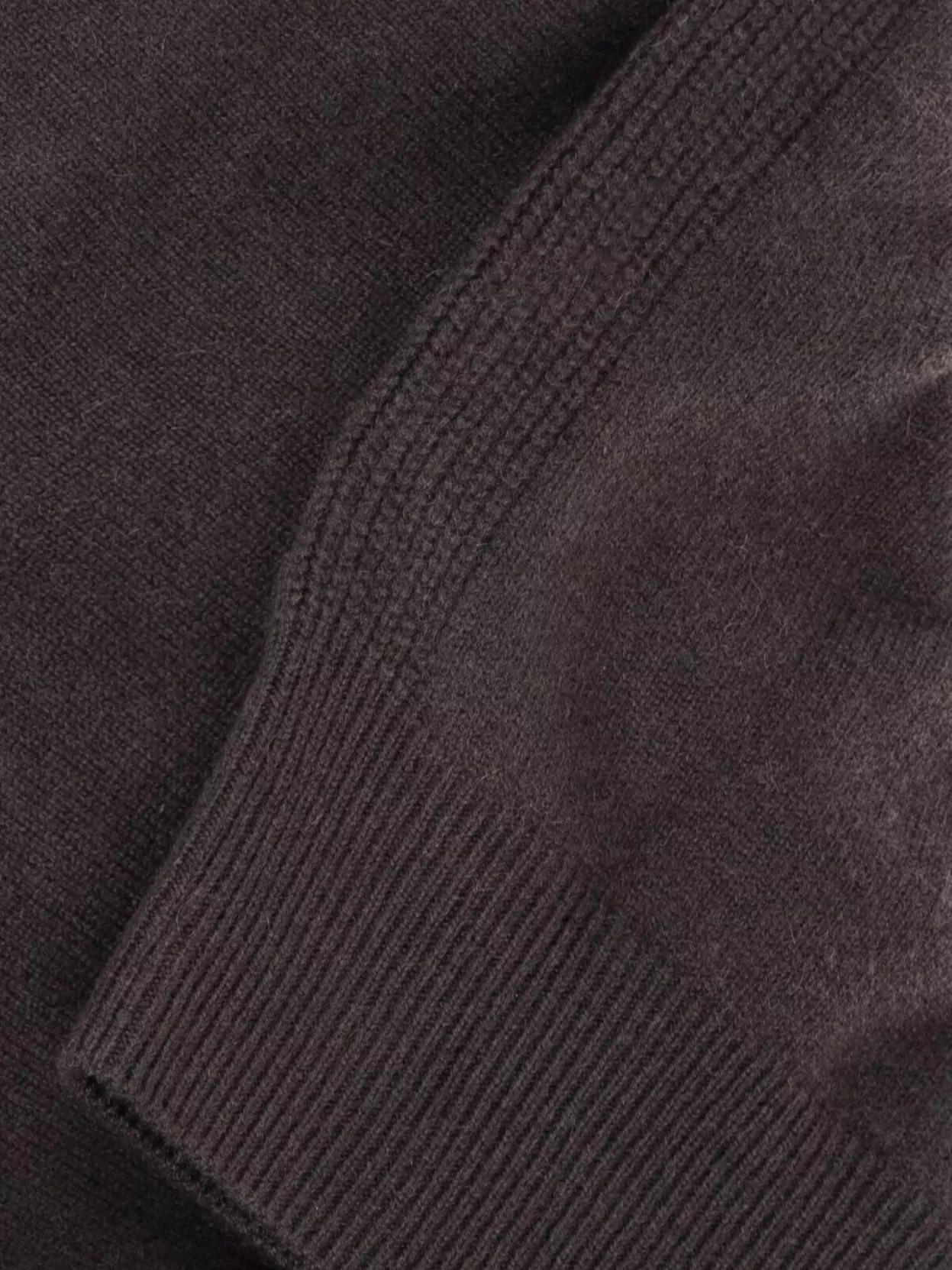 Sa Su Phi Long Sleeve Knitwear V-Neckline