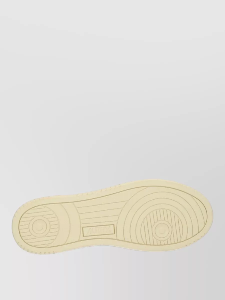 Autry Sneakers Contrast Heel Tab Perforated Toe Box